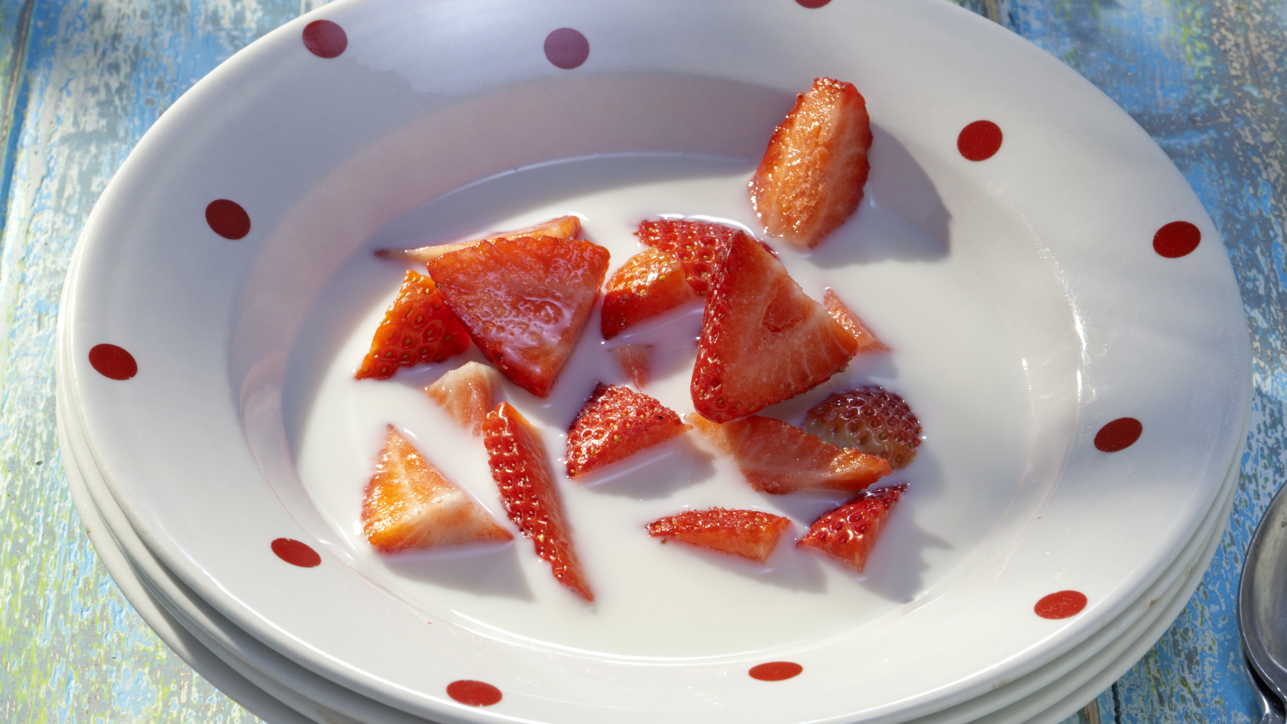 Helppo mansikkamaito