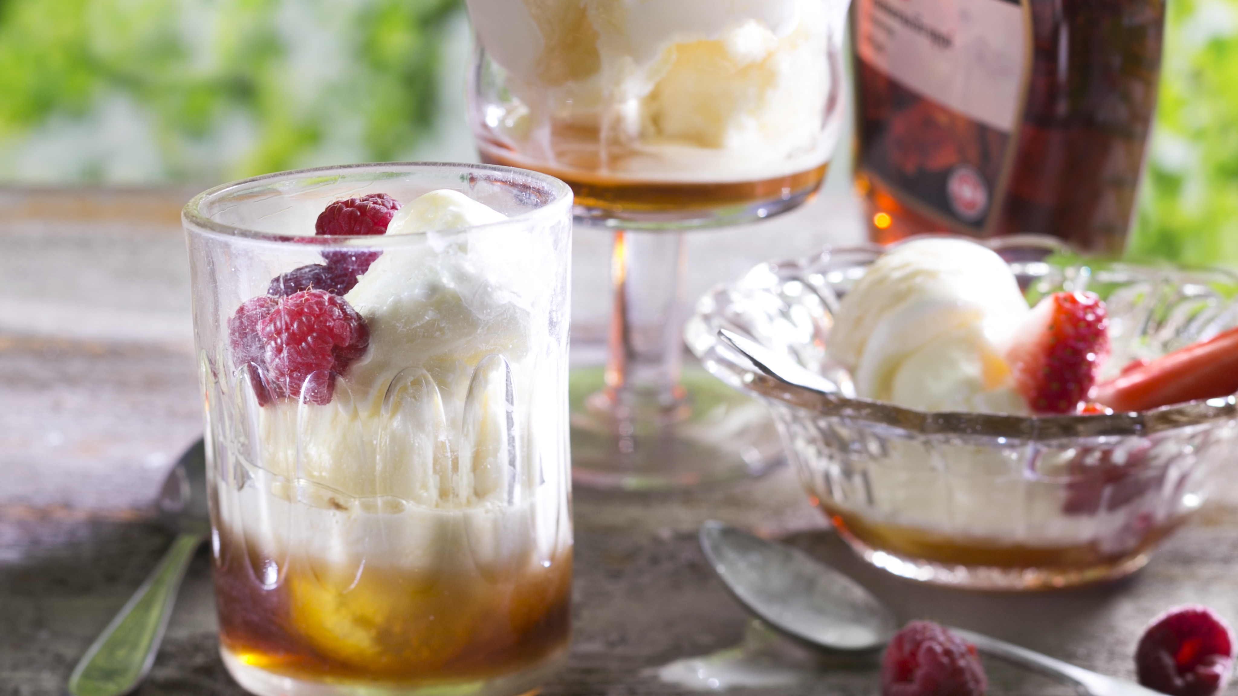 Frozen yogurt eli jogurttijäätelö