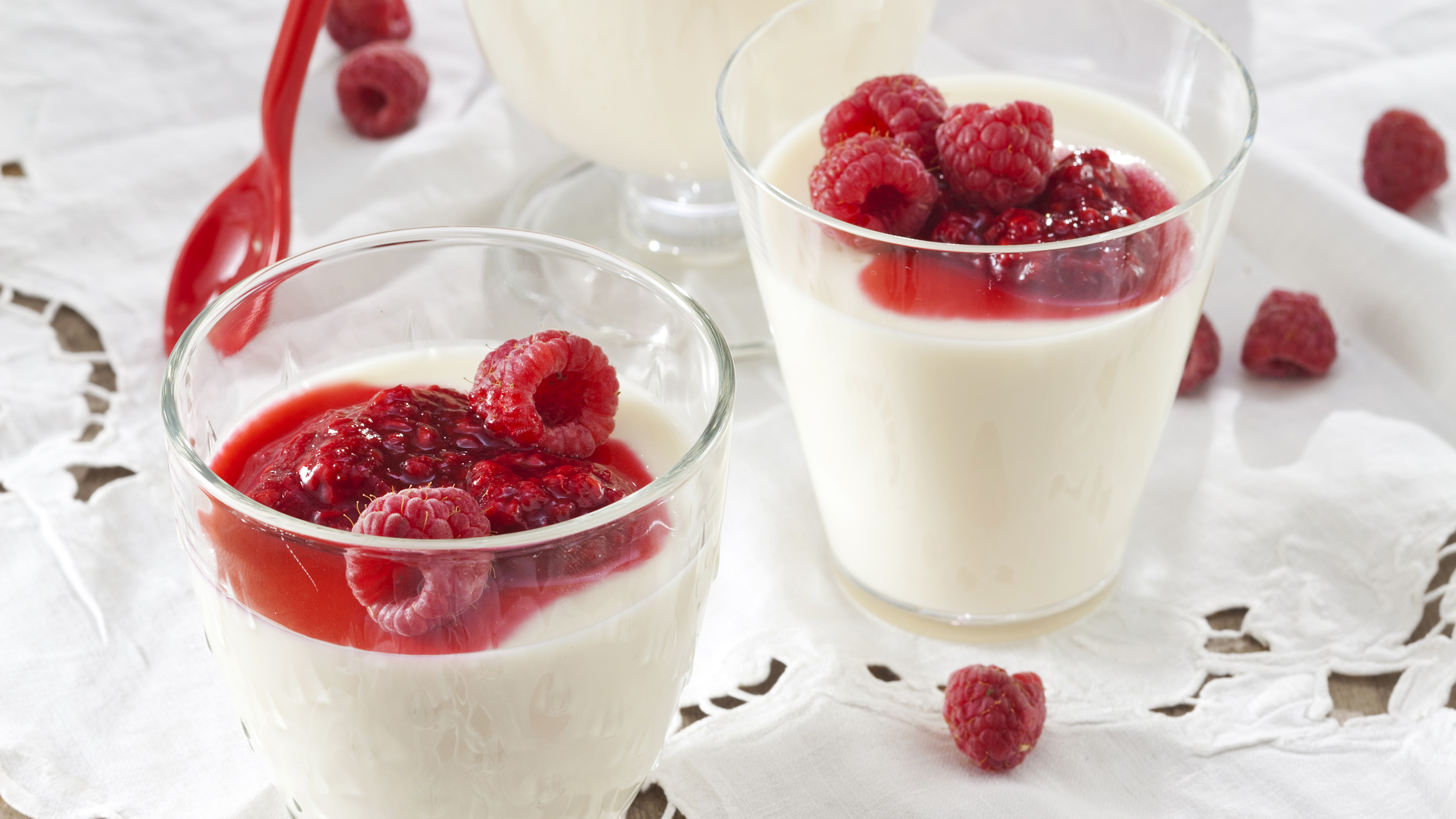 Valkosuklaapannacotta