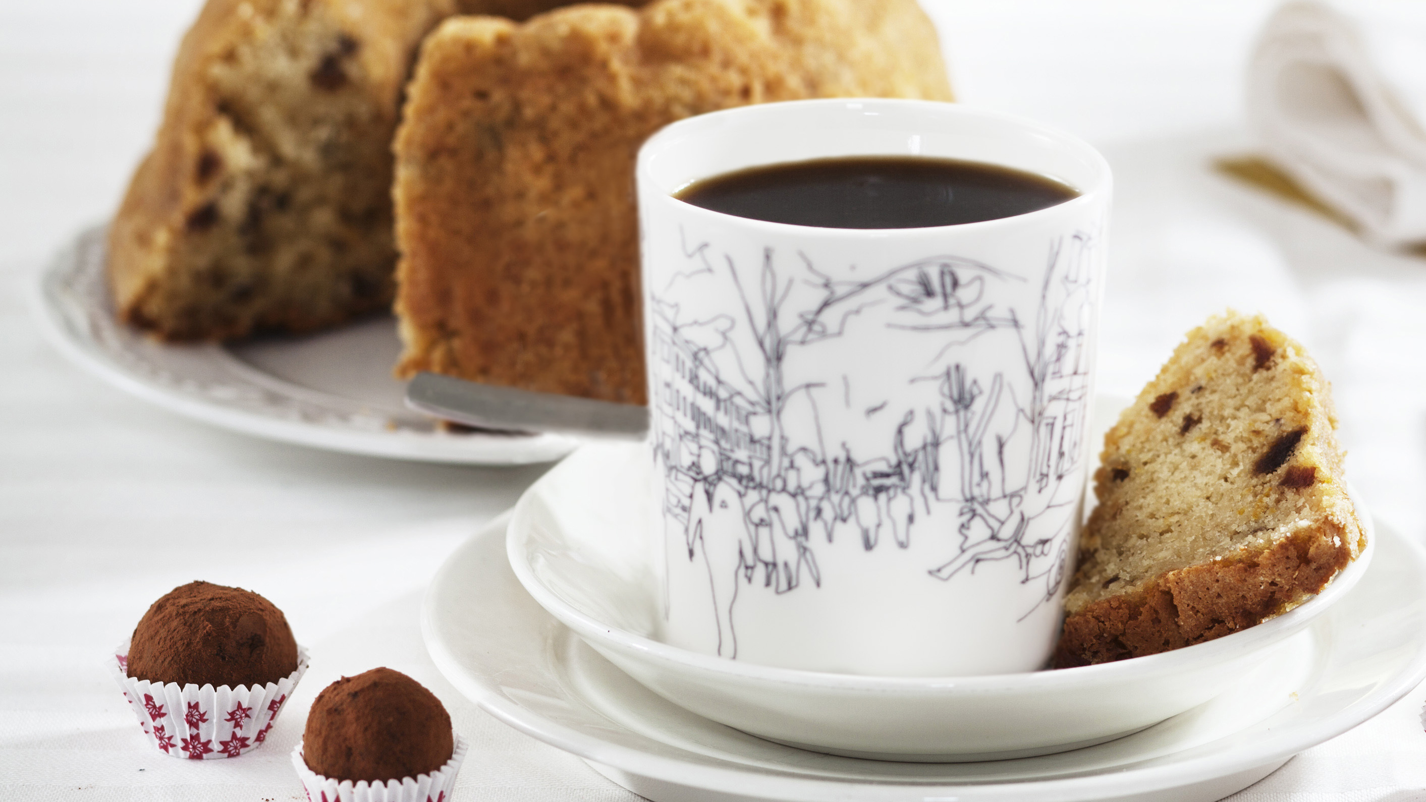 Aprikoosi-pähkinäkakku kokkimaajoukkueen tapaan