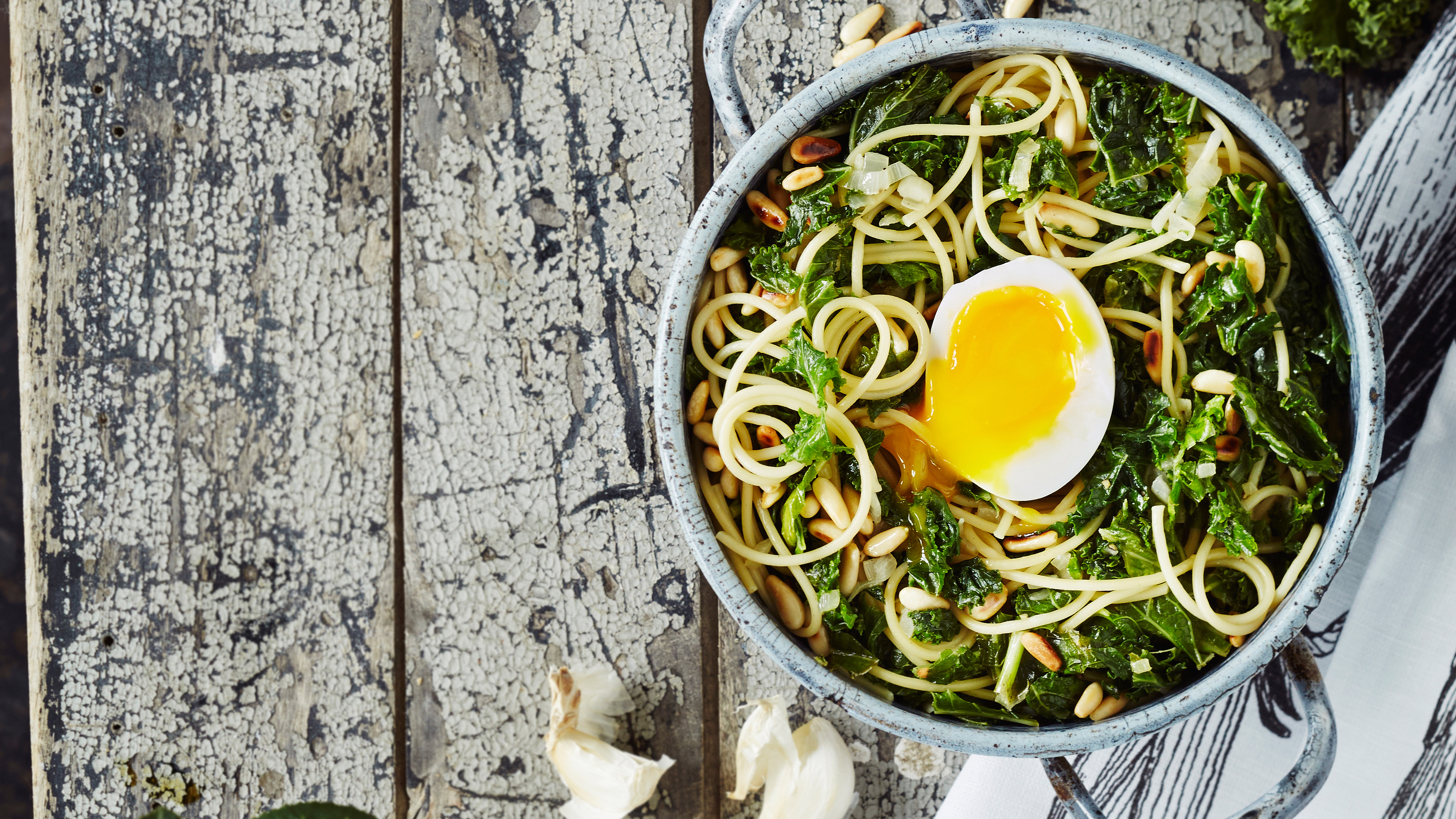 Lehtikaali-kananmunapasta