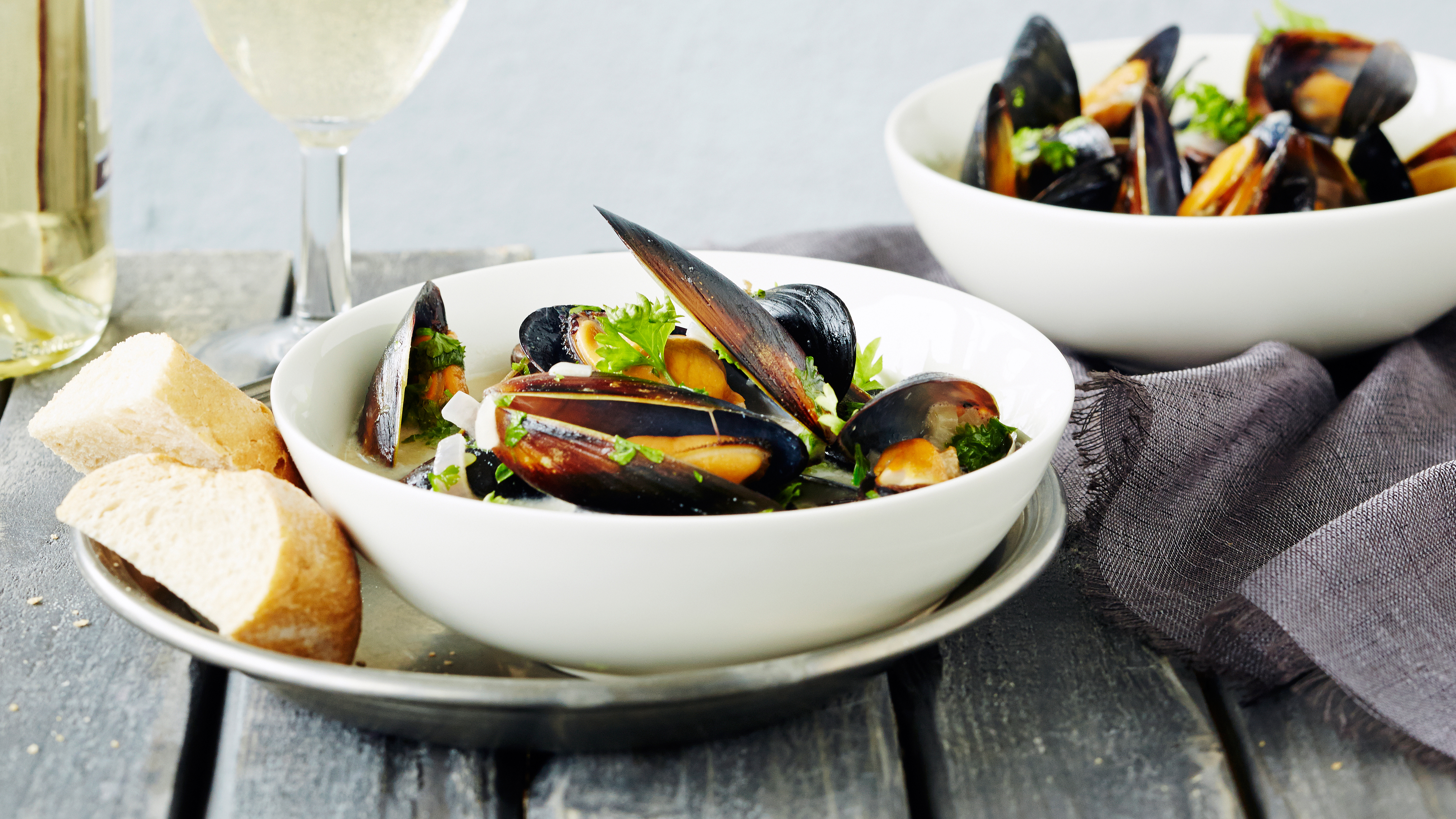 Sinisimpukat valkoviinissä