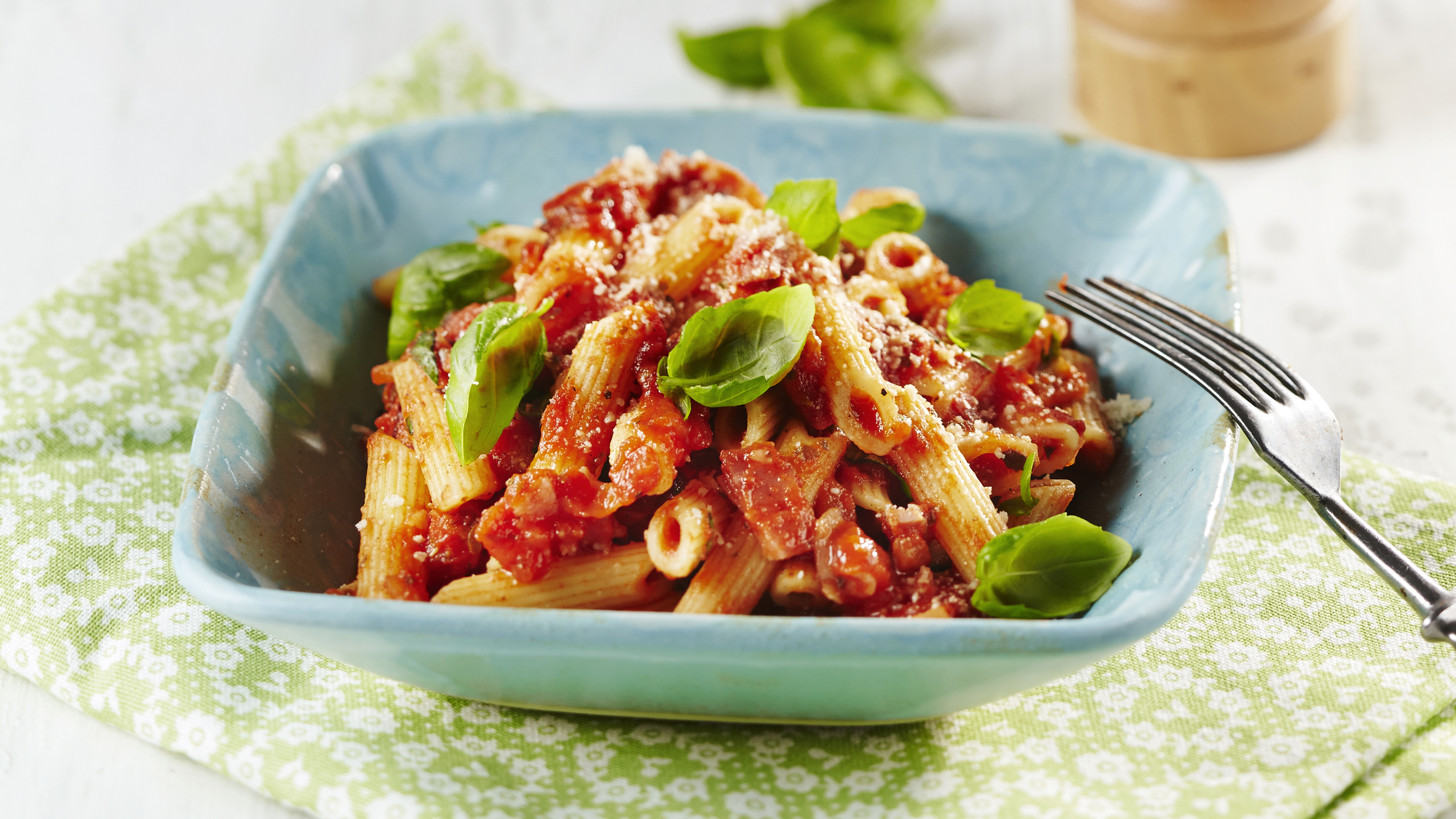 Savuinen Tomaatti kinkkupasta Reseptit K Ruoka