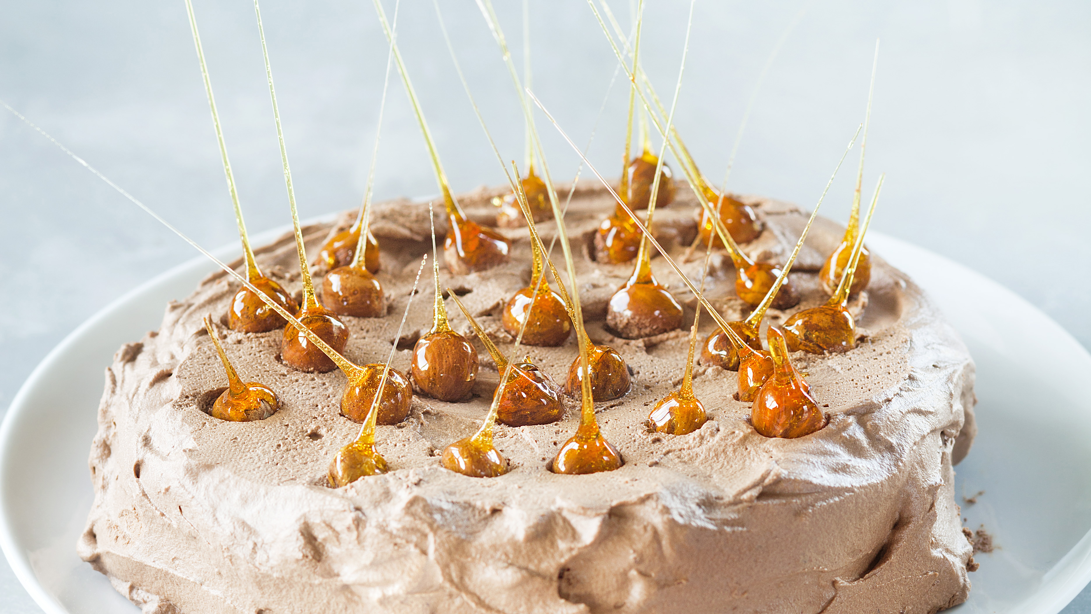 Hasselpähkinä-nekkupuikot