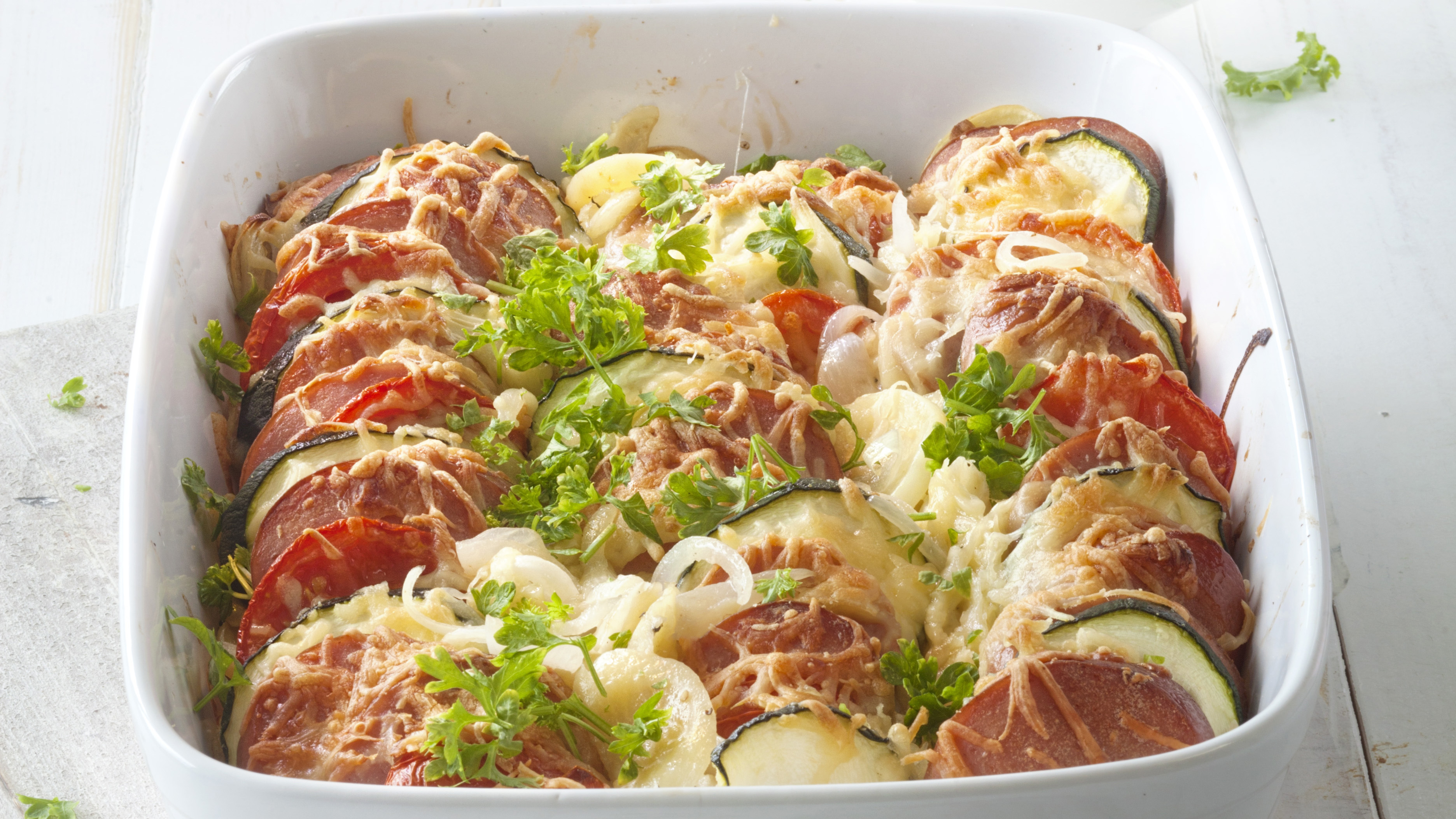 Vihannes-makkaragratiini