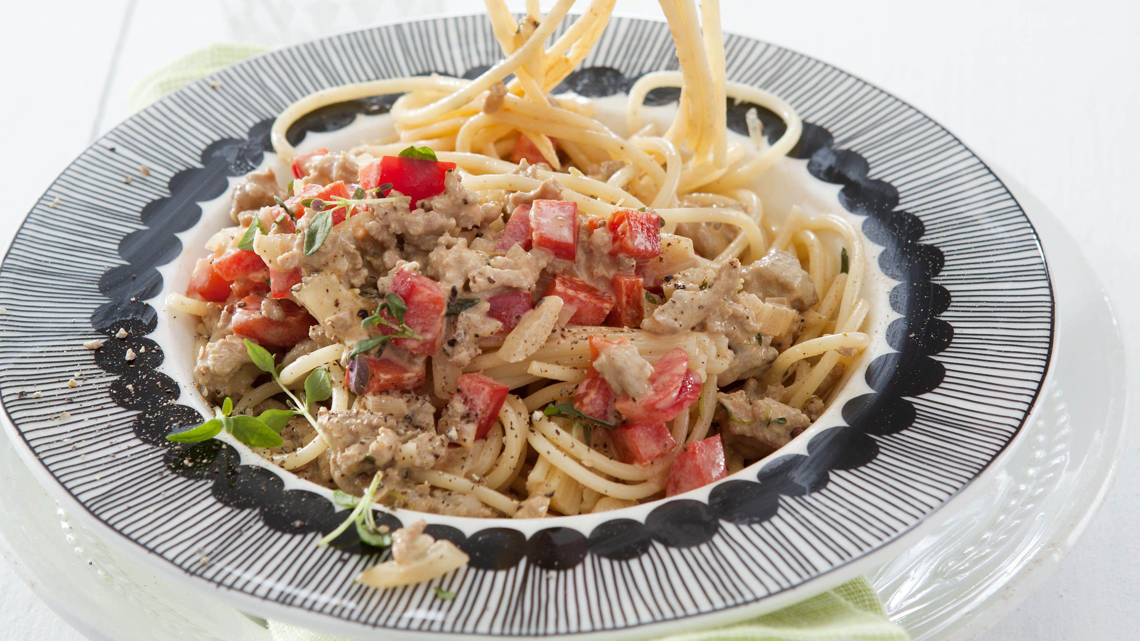 Broilerijauhelihakastike