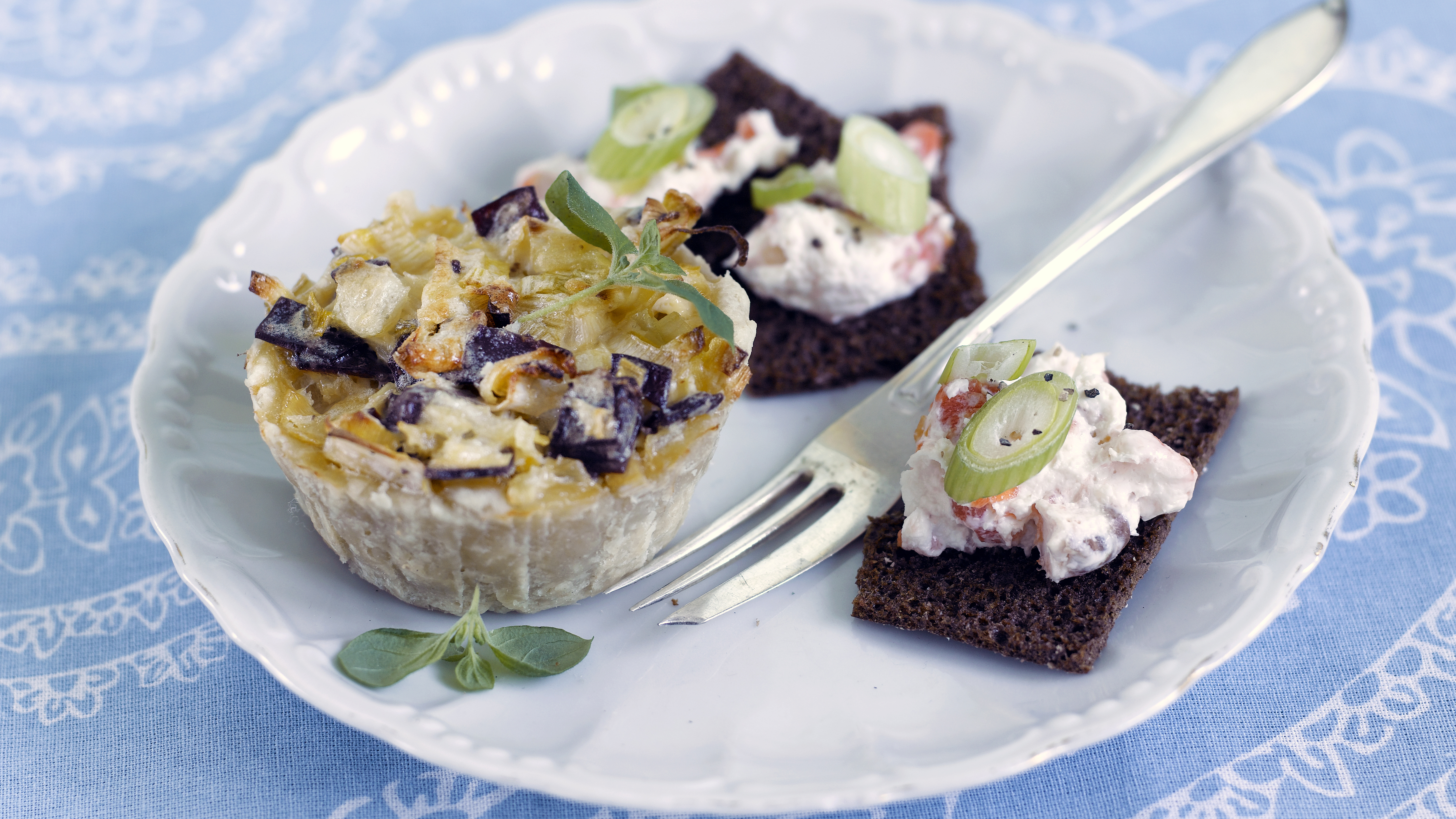 Piparjuuri-lohi-cocktailpalat