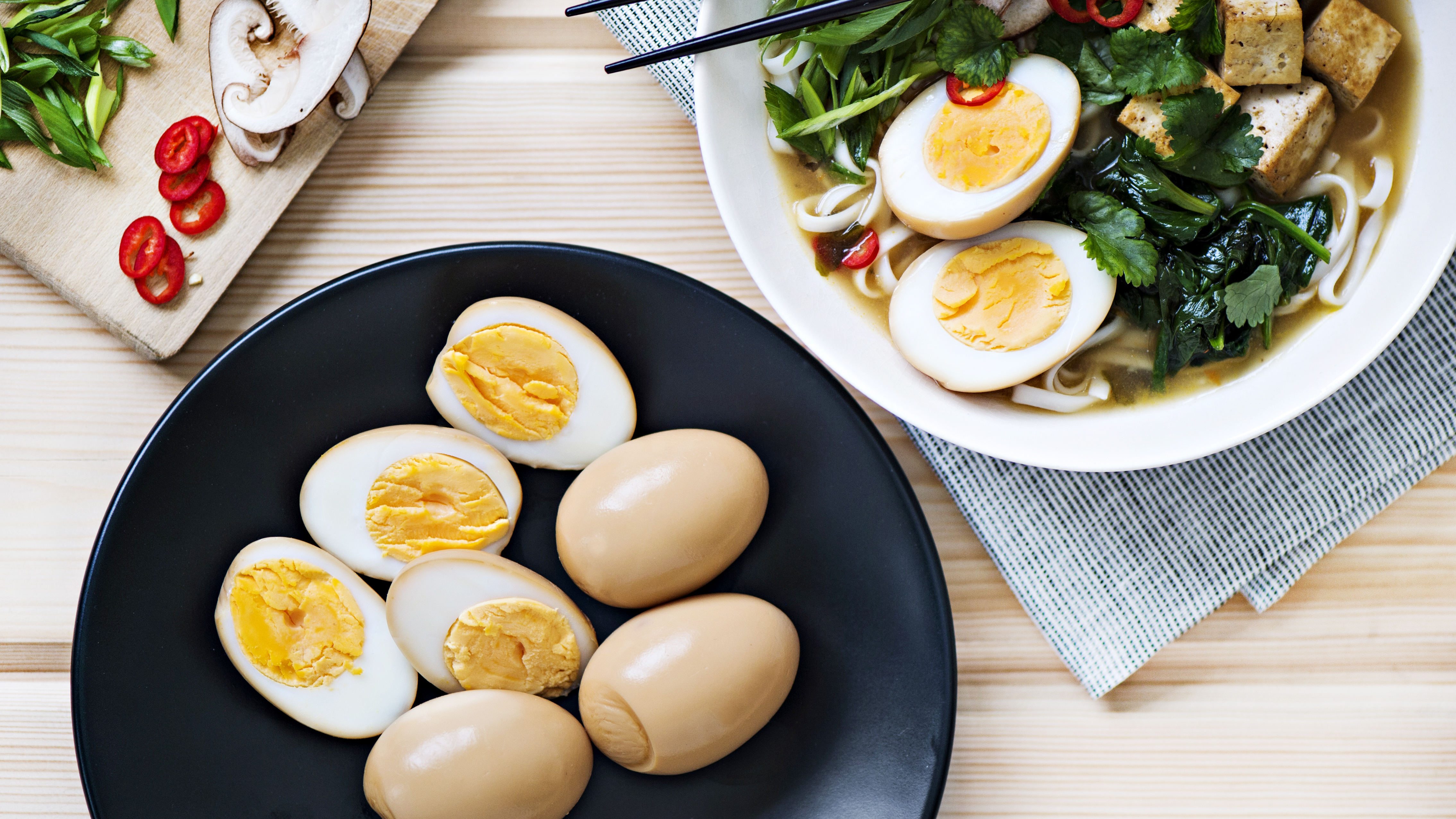 Soijamarinoidut kananmunat