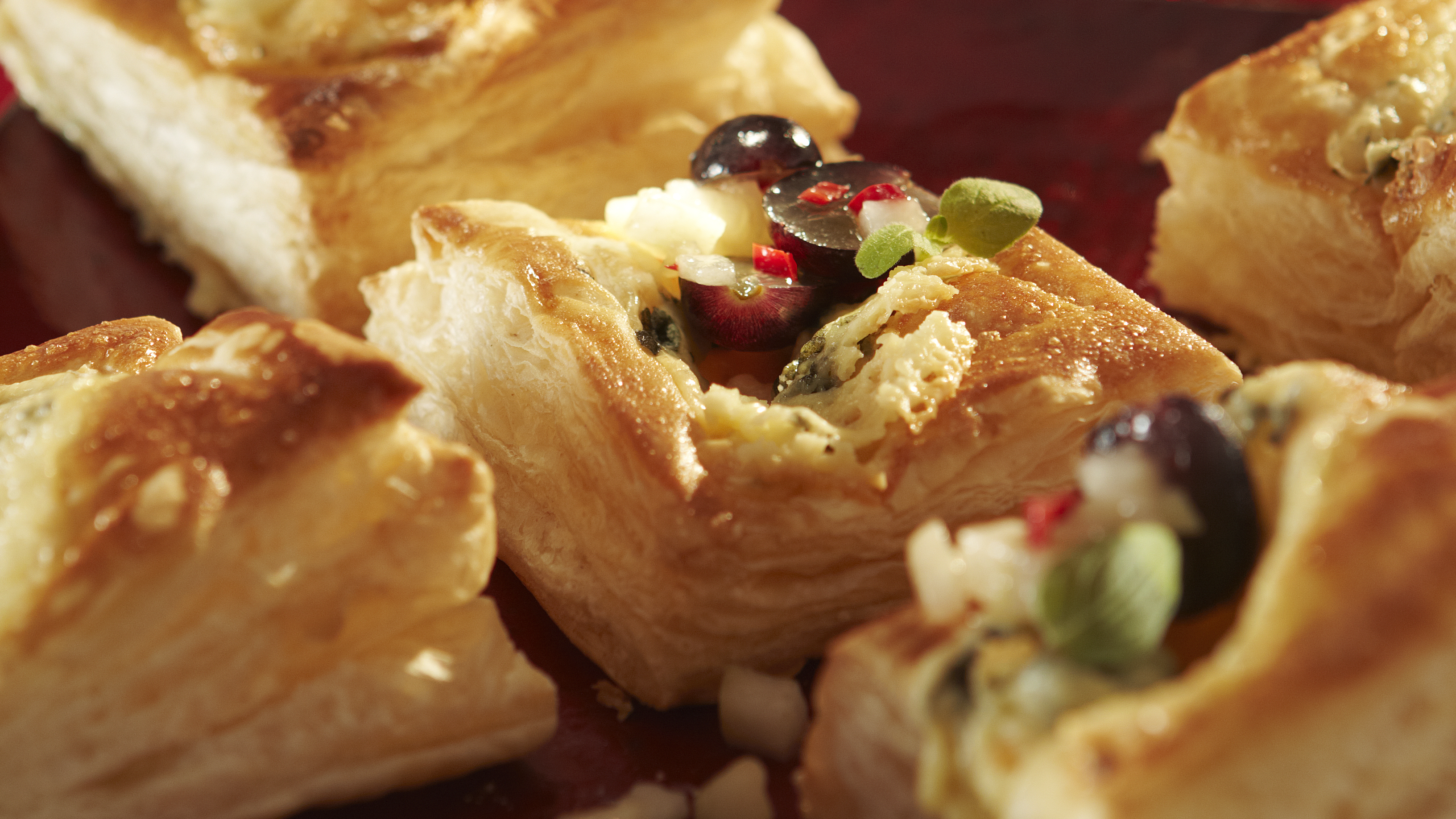 Hedelmäiset juustoruudut