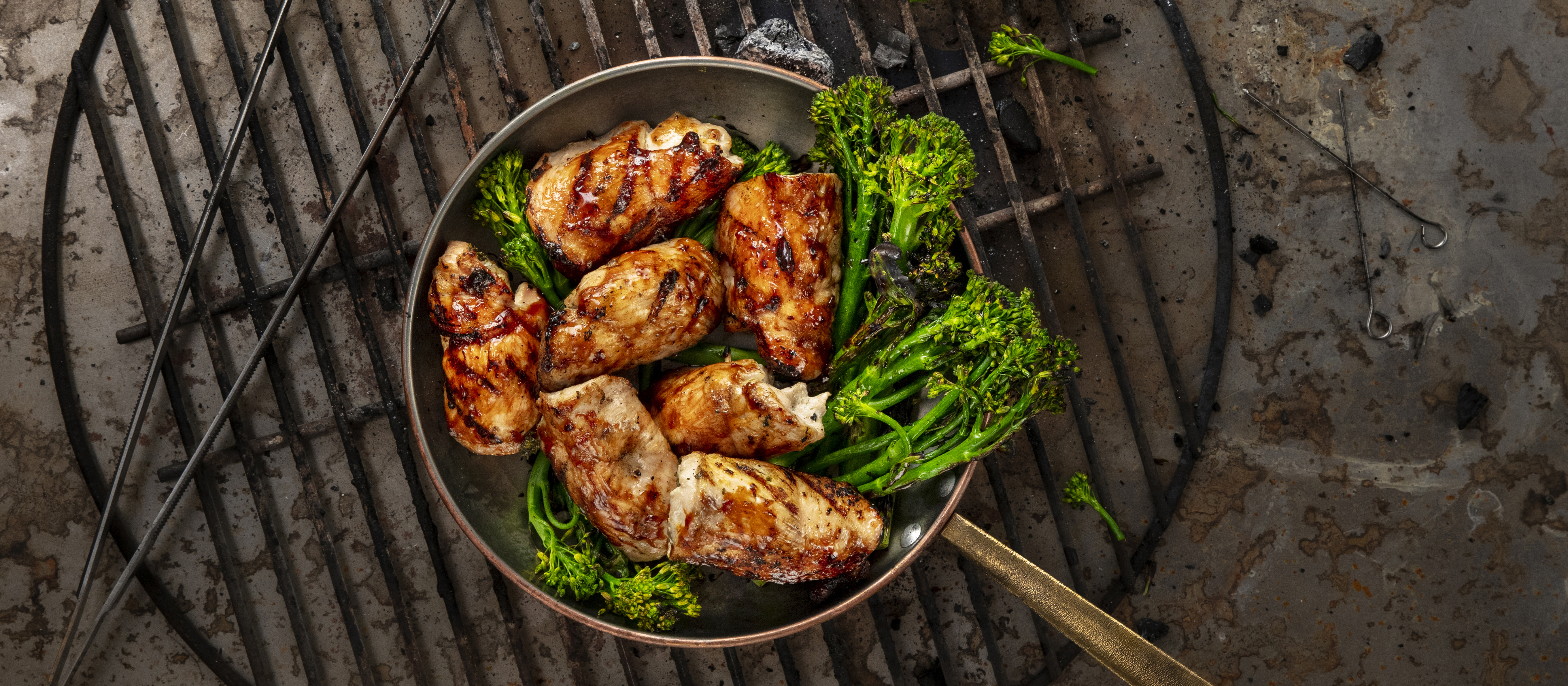 Grillattu pestokana ja varsiparsakaali