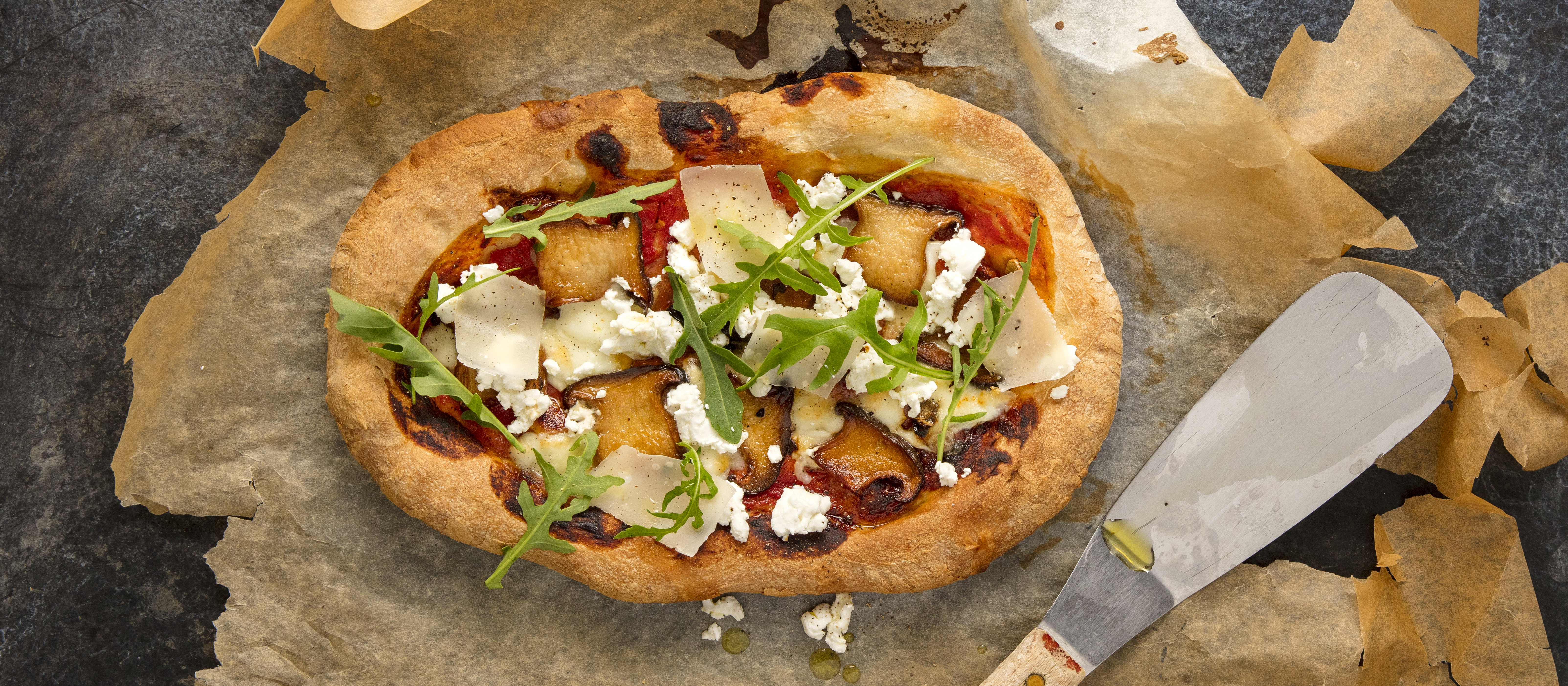 Metsäsieni-vuohenjuustopizza