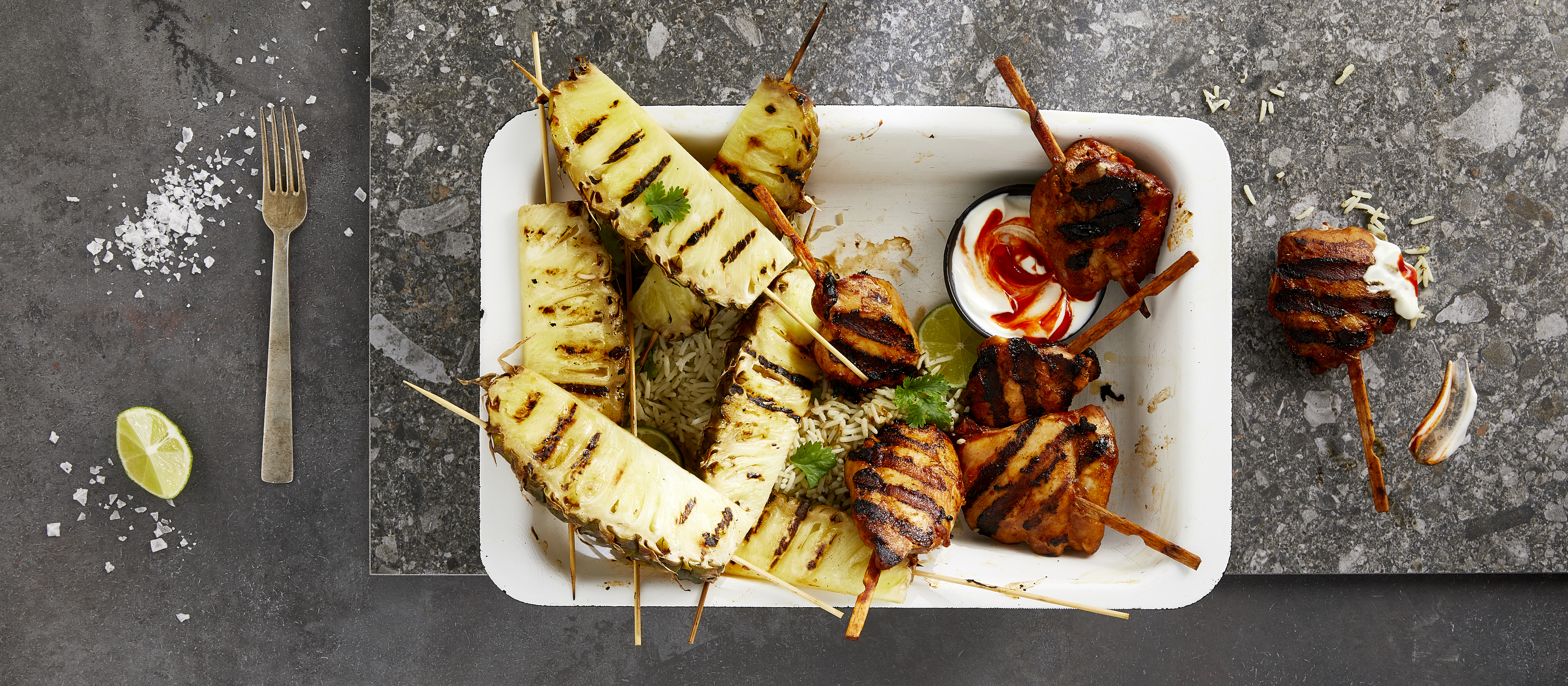 Kanavartaat ja grillattu ananas