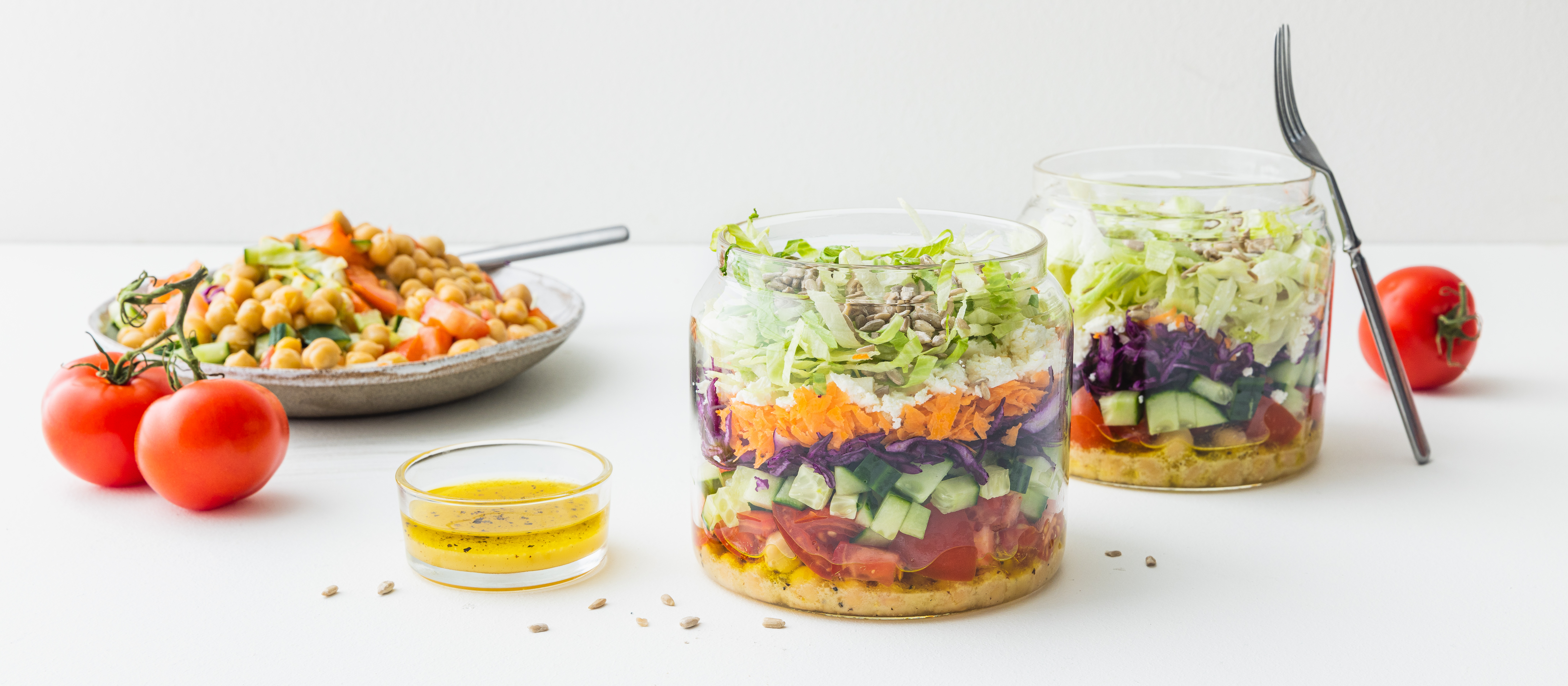 Kikherne-purkkisalaatti