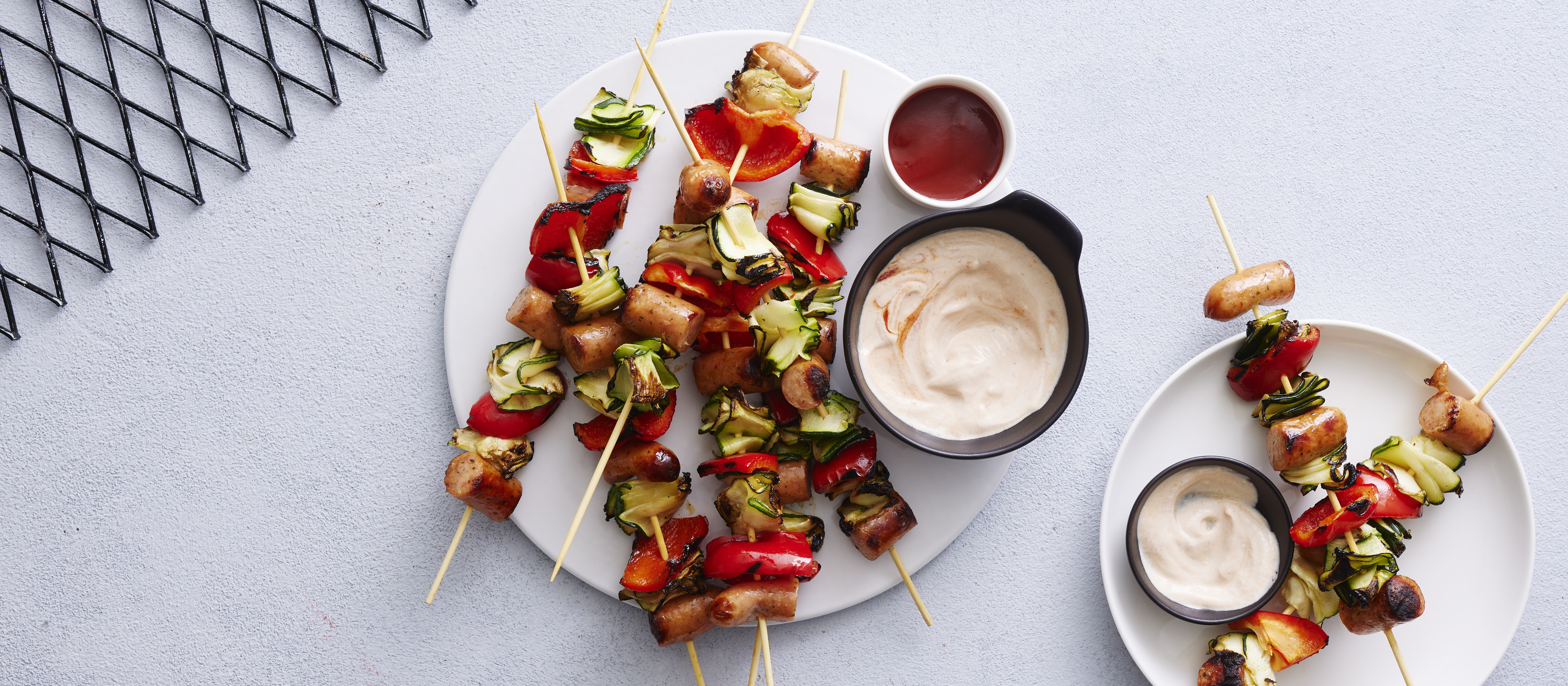 Makkara-kesäkurpitsavartaat