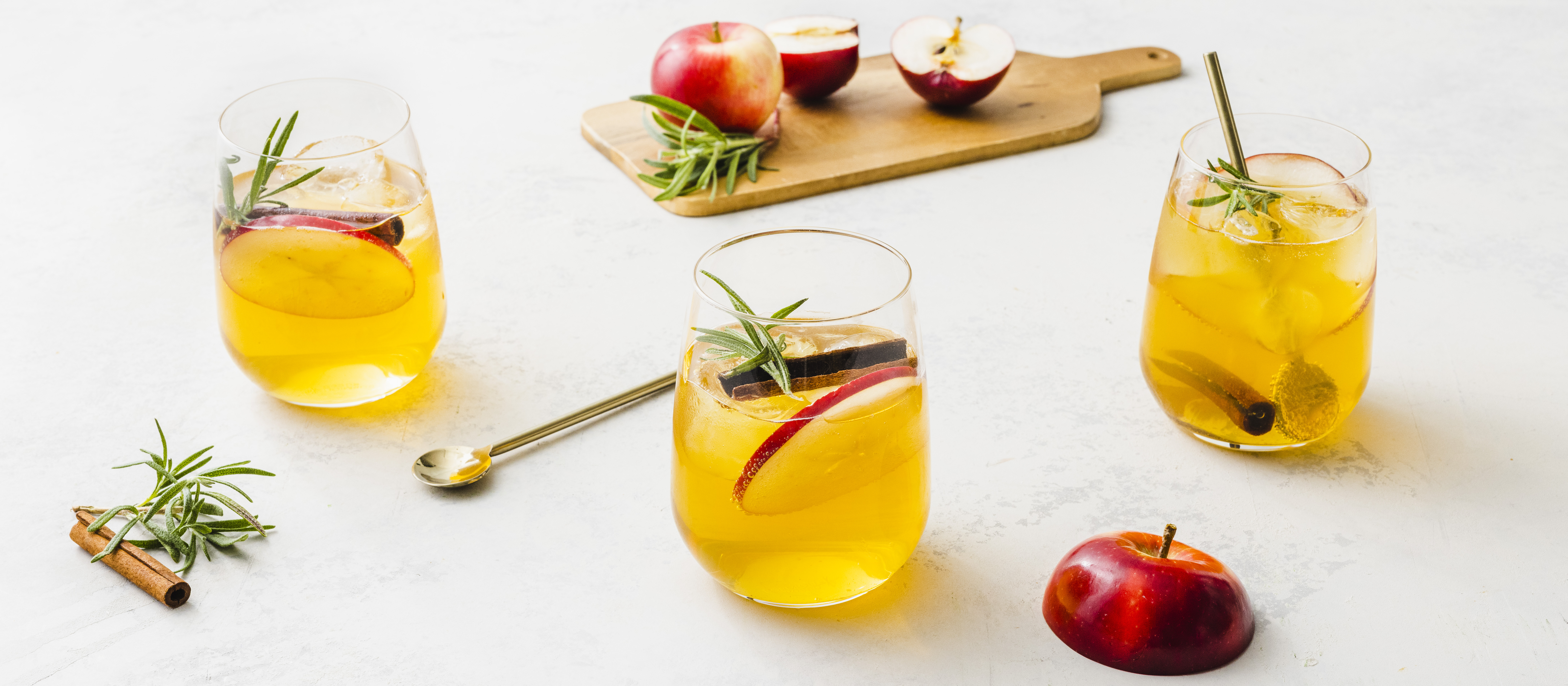 Omenasiideri-cocktail