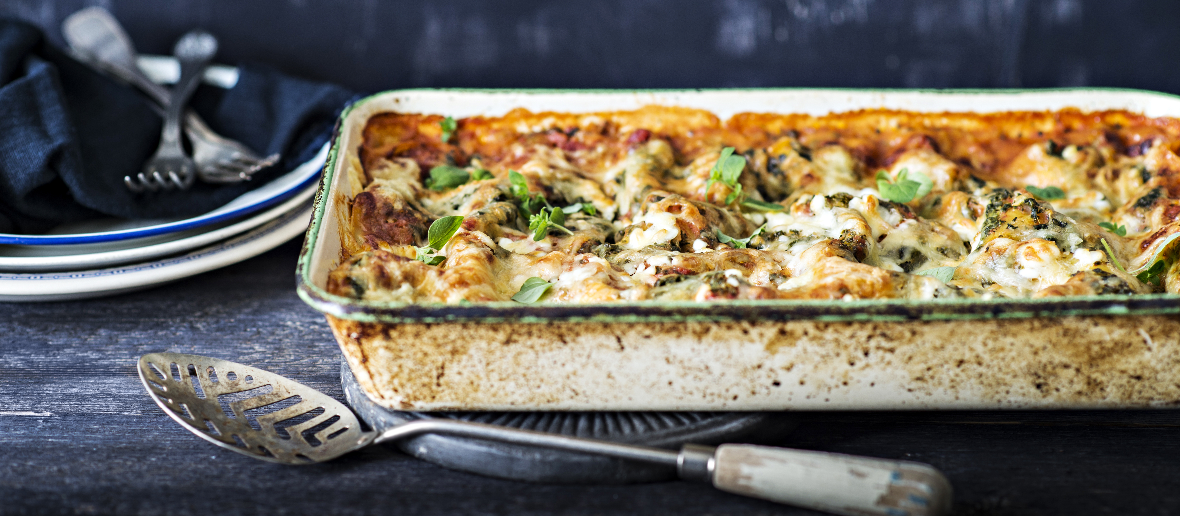 Helppo pinaatti-raejuustolasagne