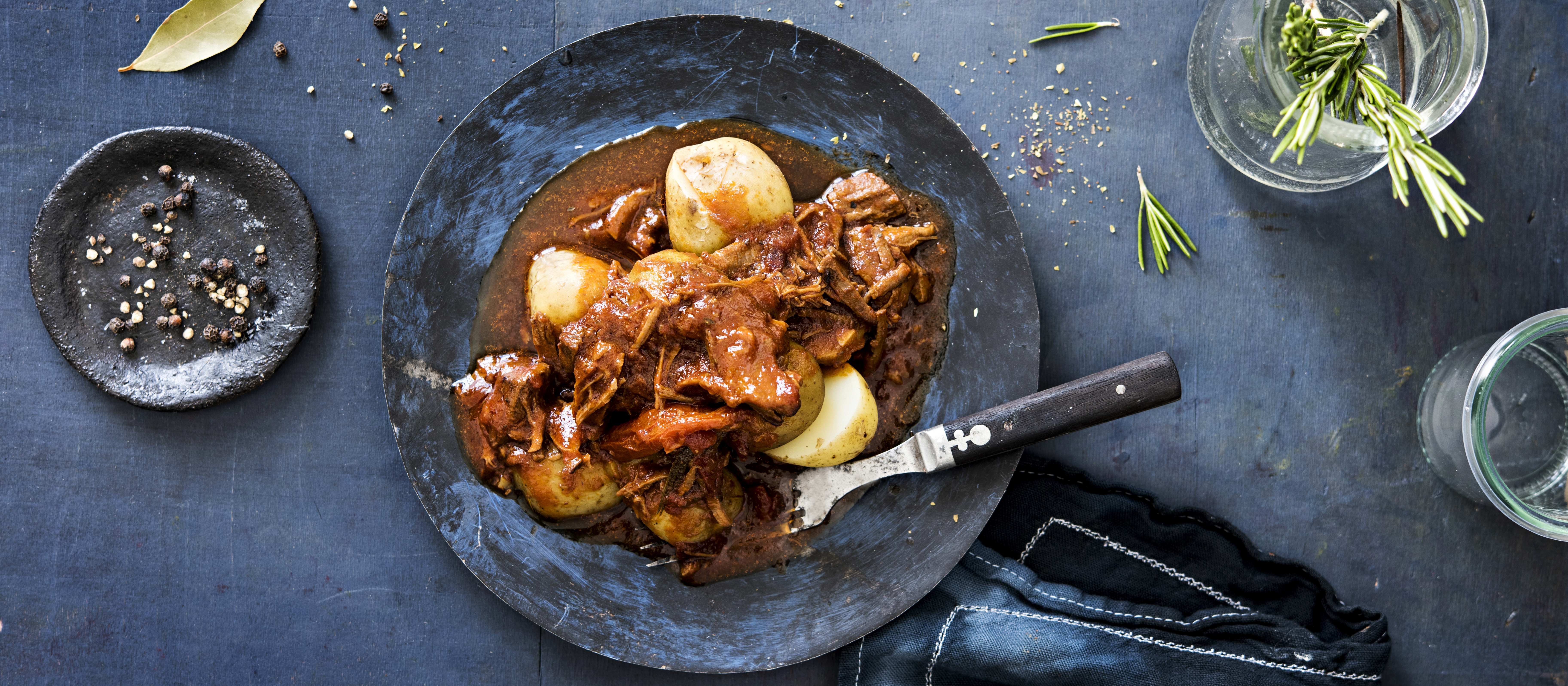 Ragú naudan poskista