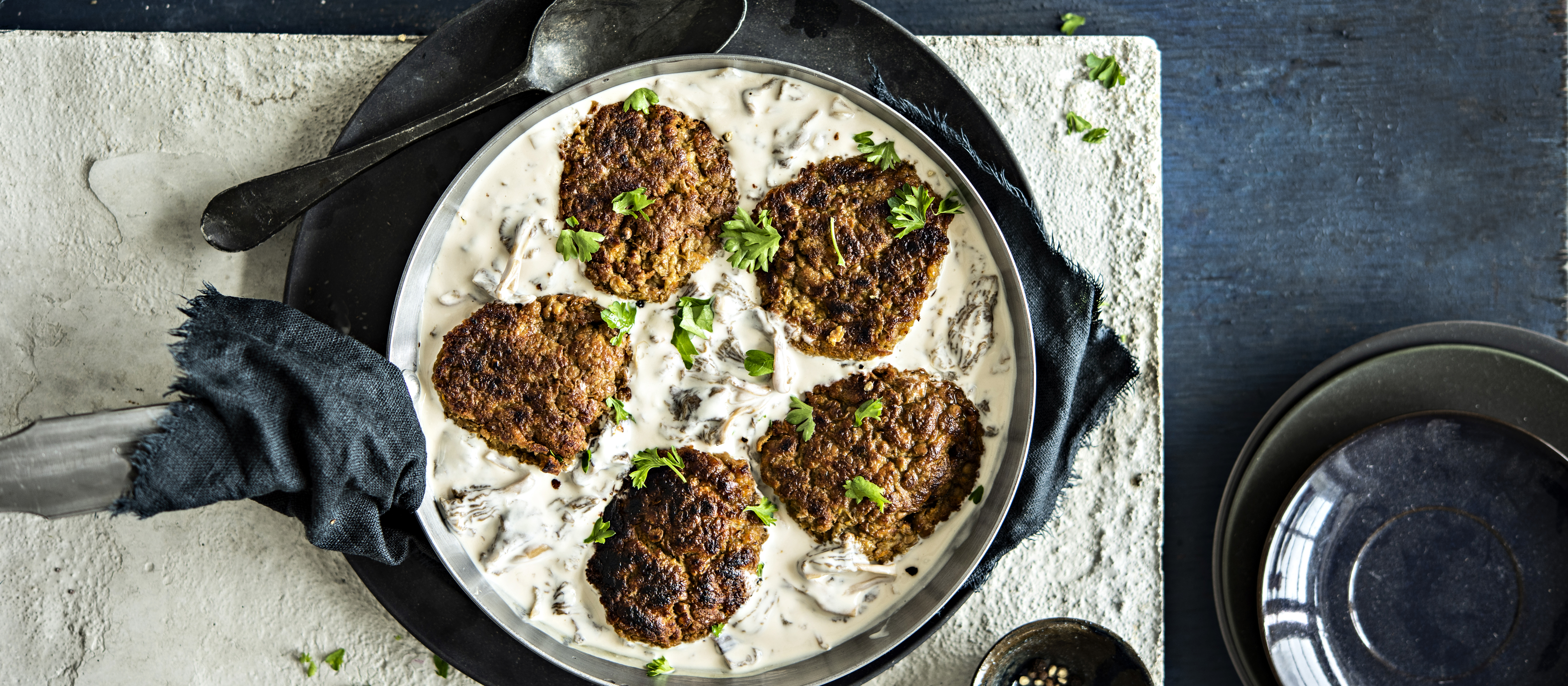 Linssipihvit ja sienikastike