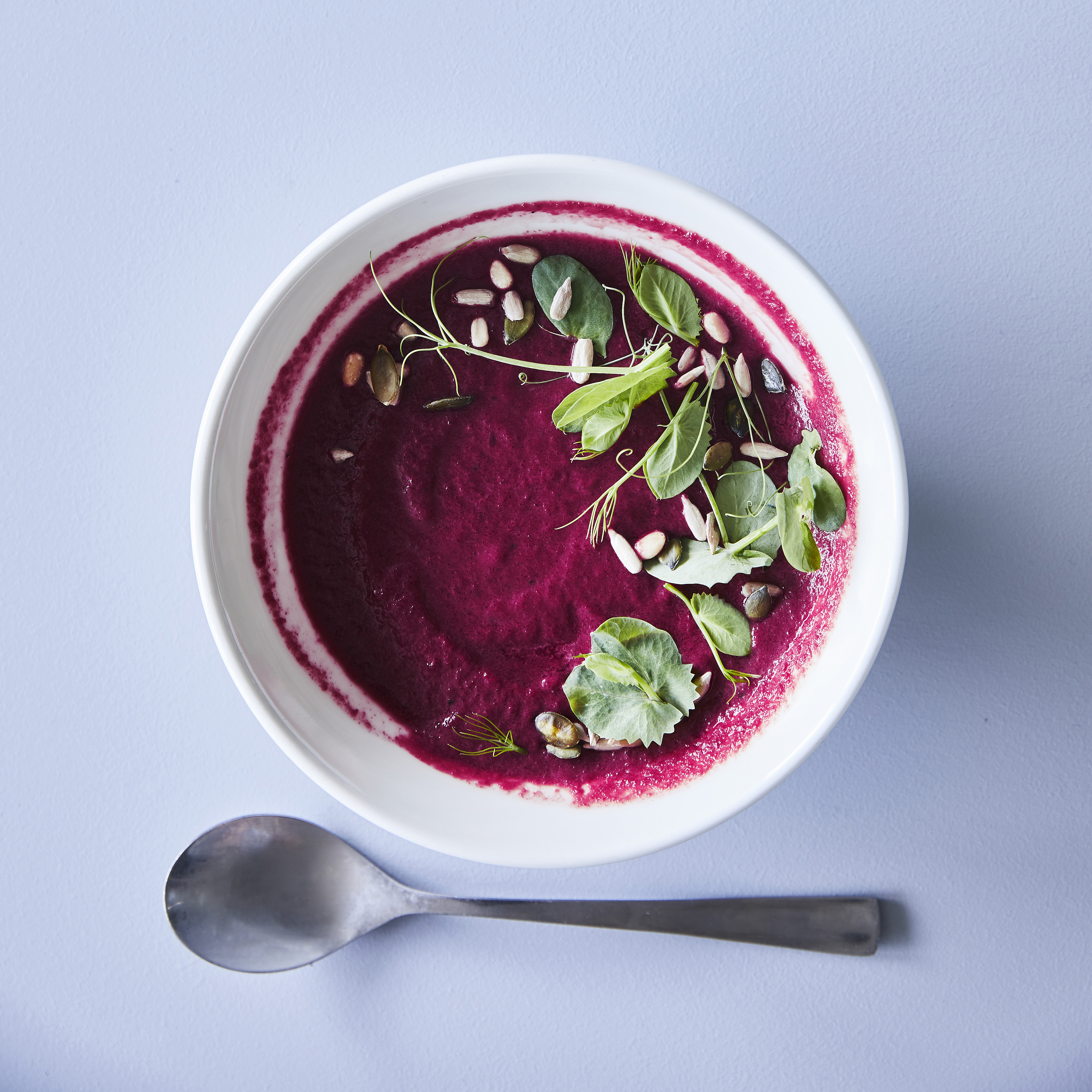 Punajuuri-vuohenjuustokeitto