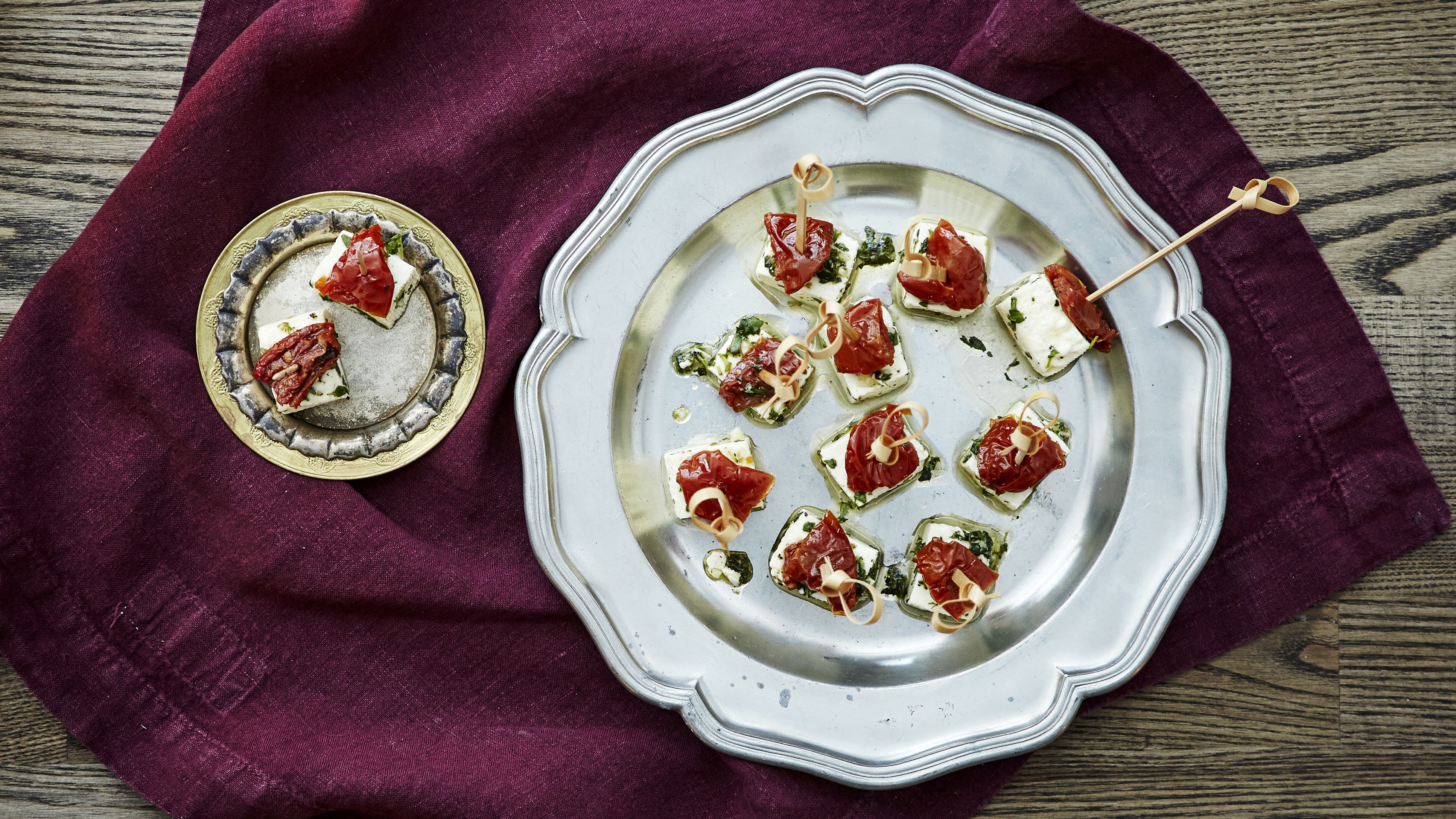 Marinoitu kotijuusto