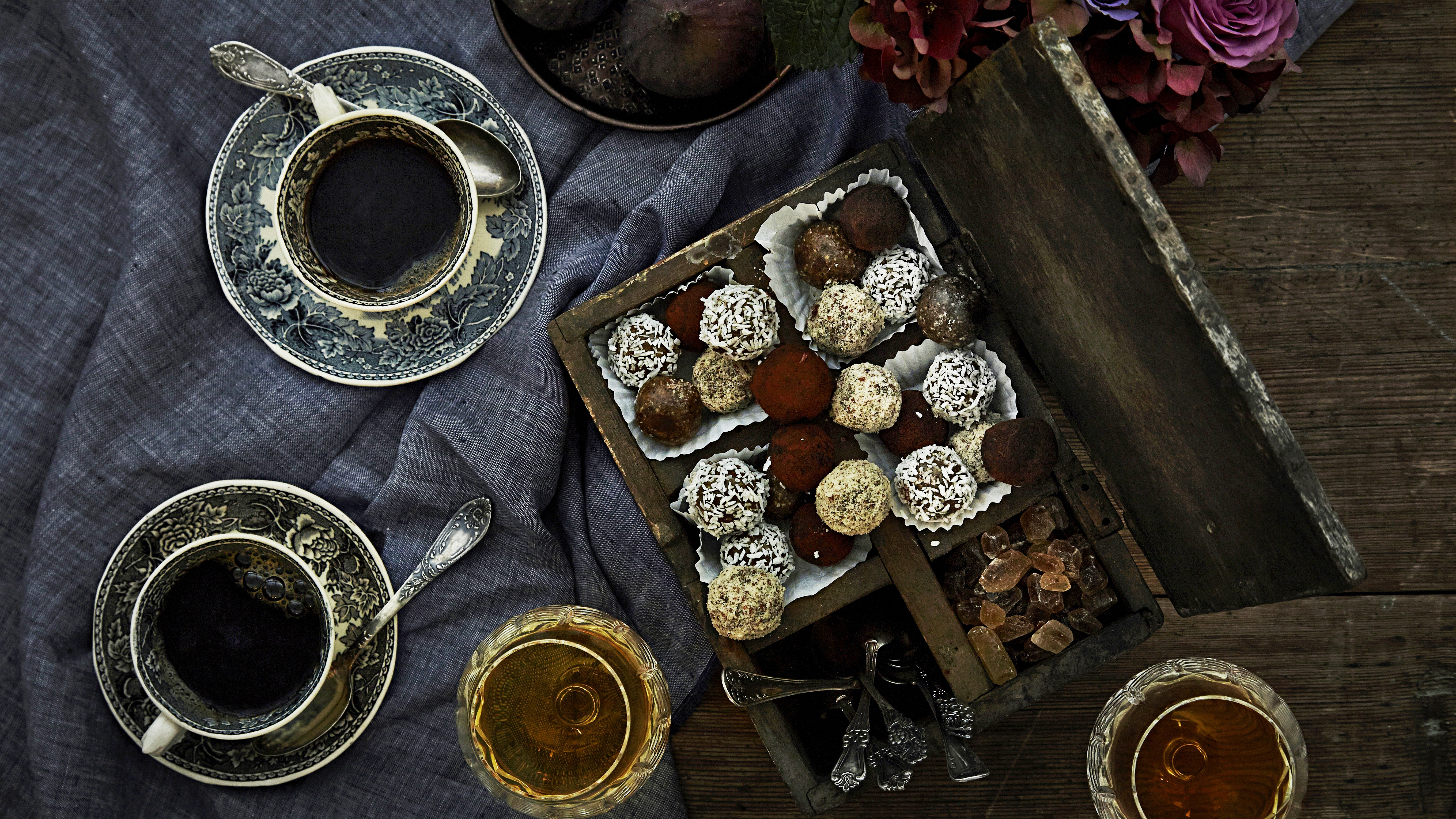 Taateliraakamakeiset