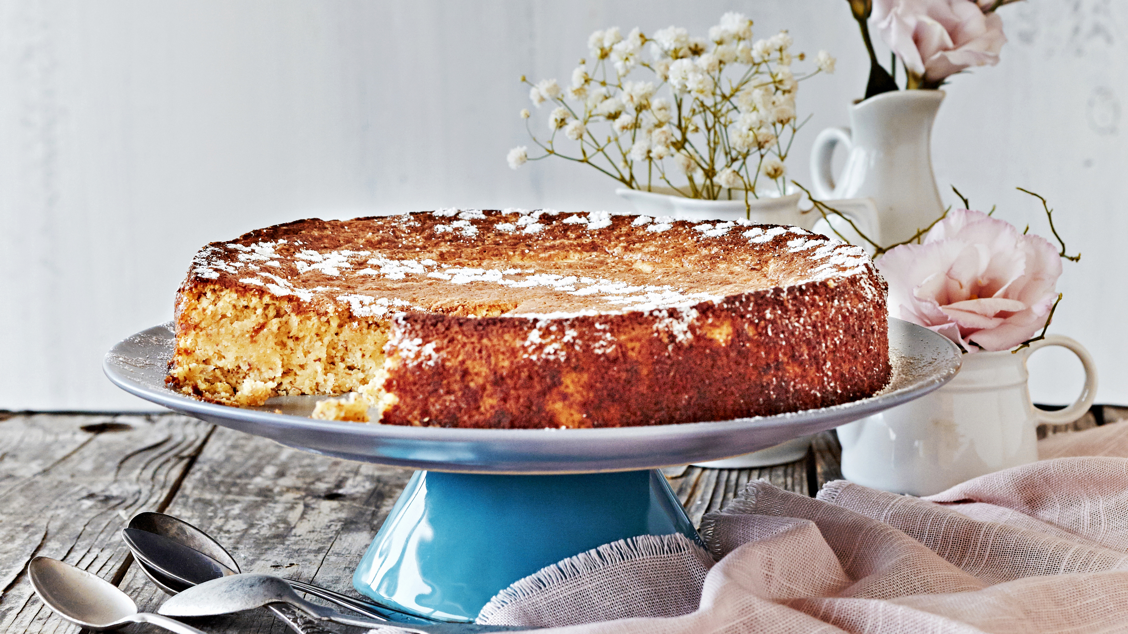 Mehevä appelsiini-sitruunakakku