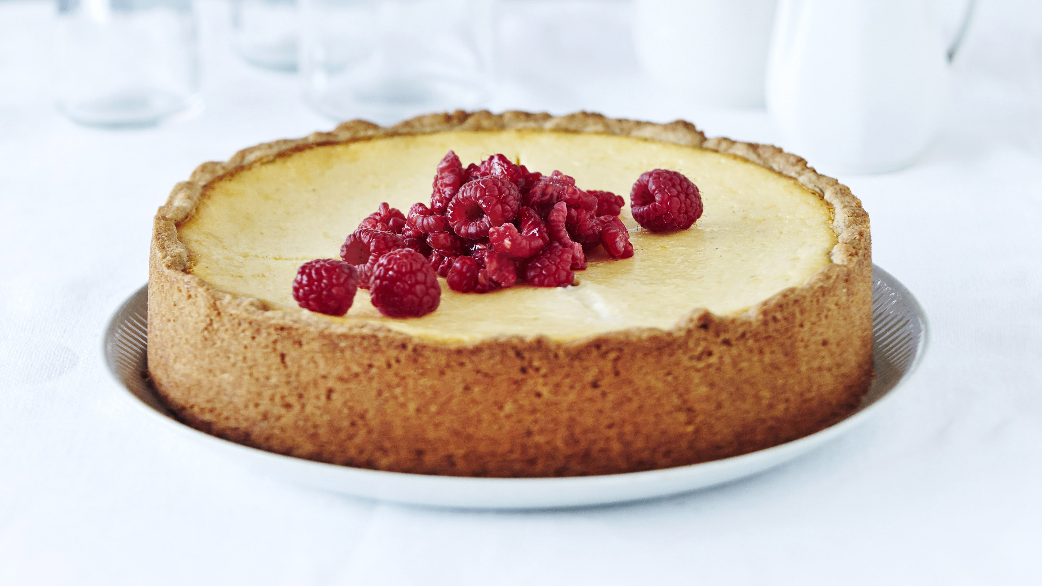 Amerikkalainen juustokakku uunissa