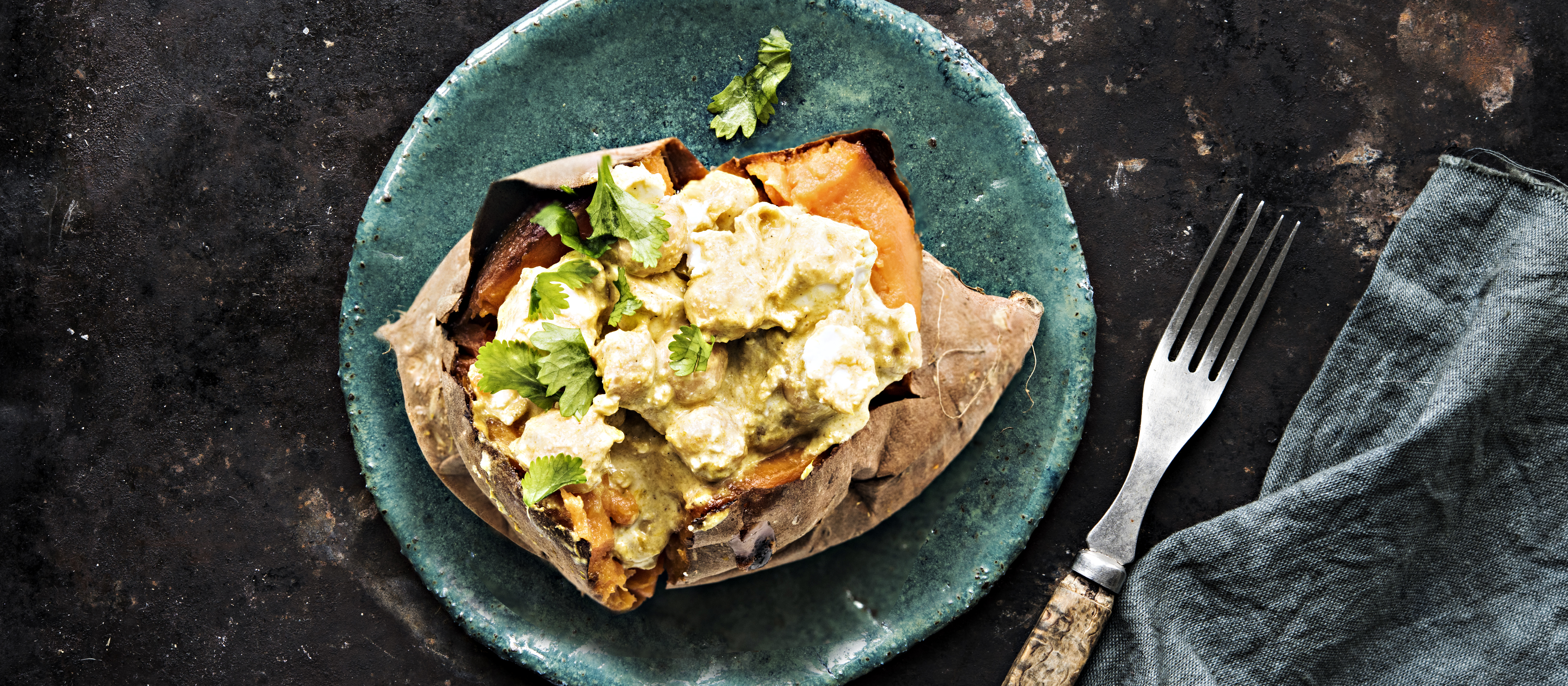 Täytetyt uunibataatit