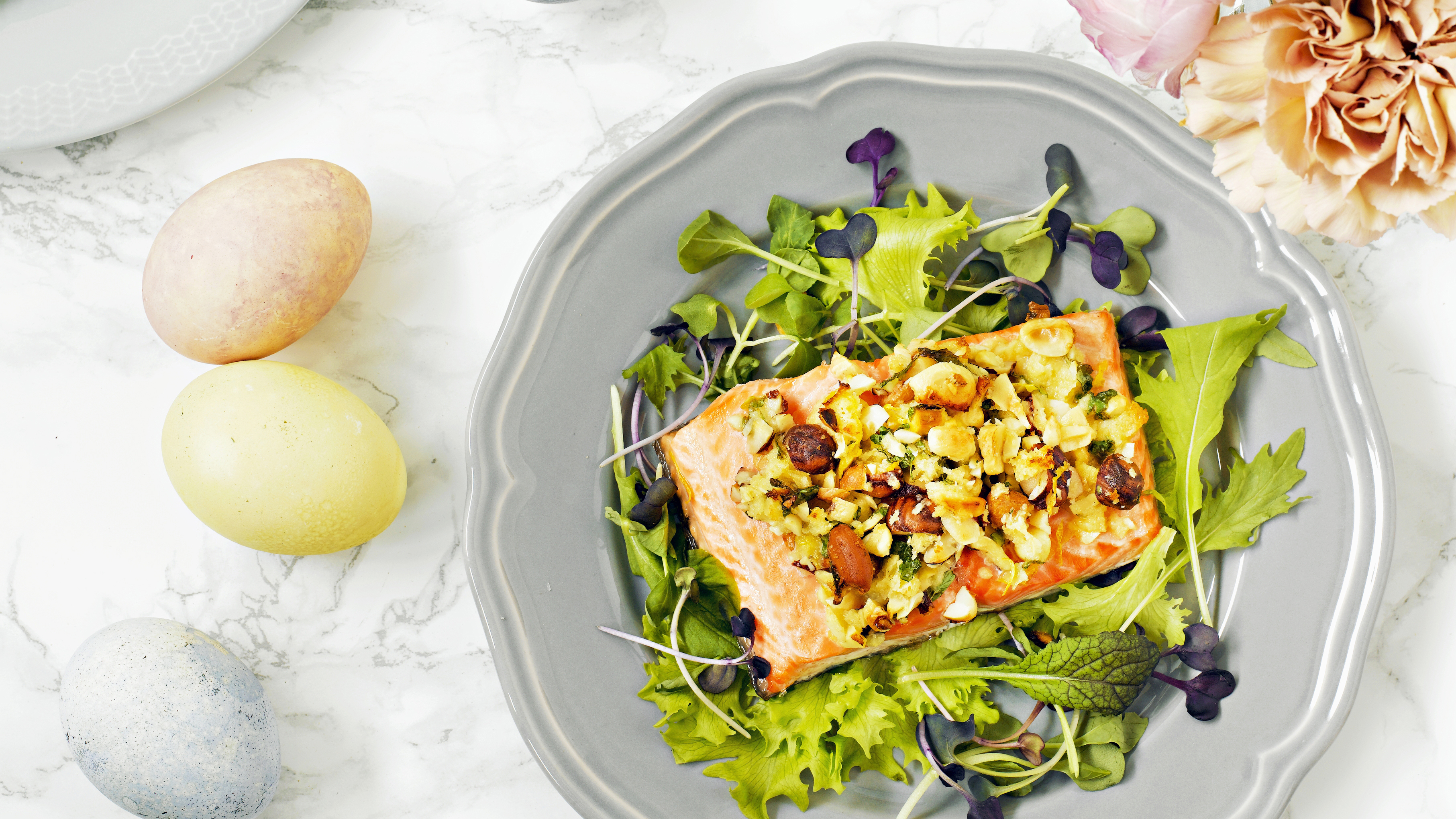 Pähkinäkuorrutettu uunilohi