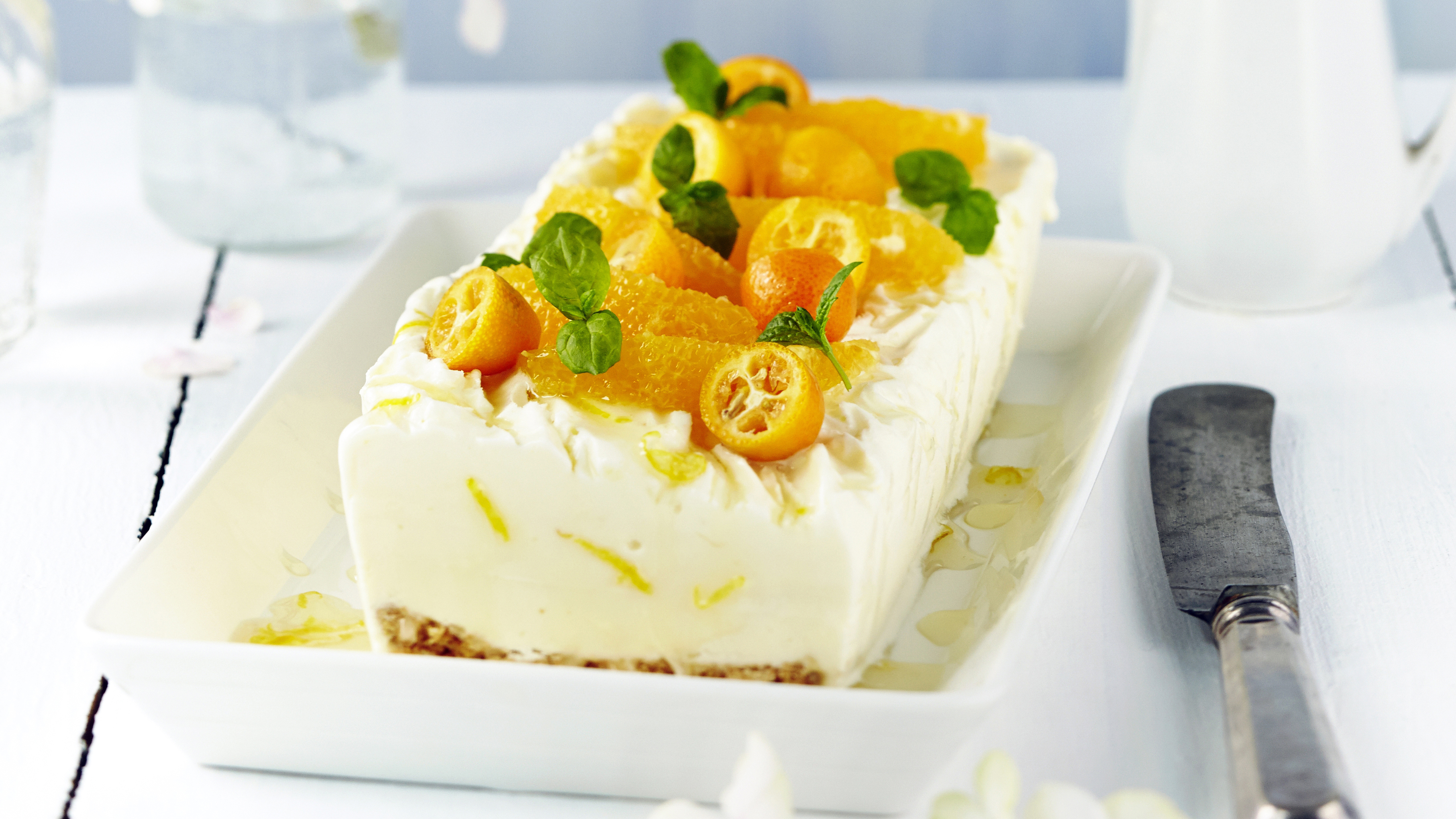 Sitruunajäätelökakku