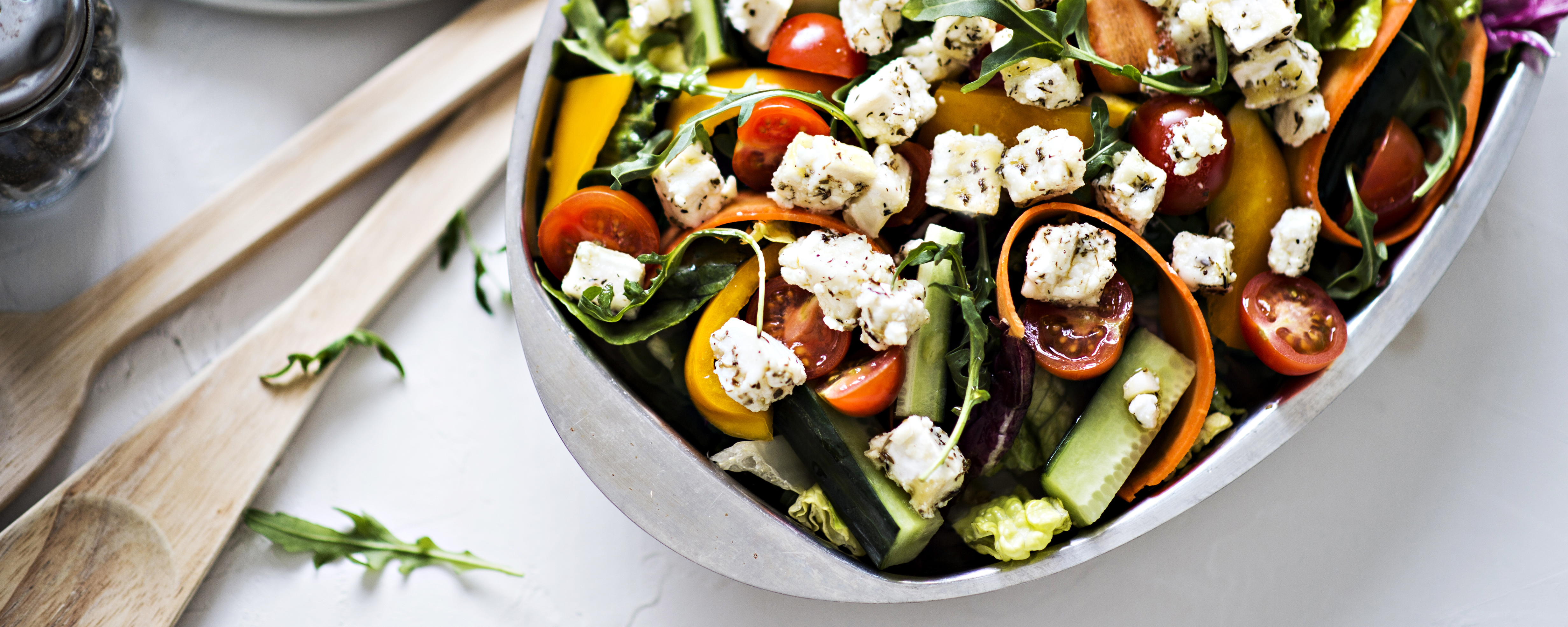 Marinoitu vuohenjuustosalaatti