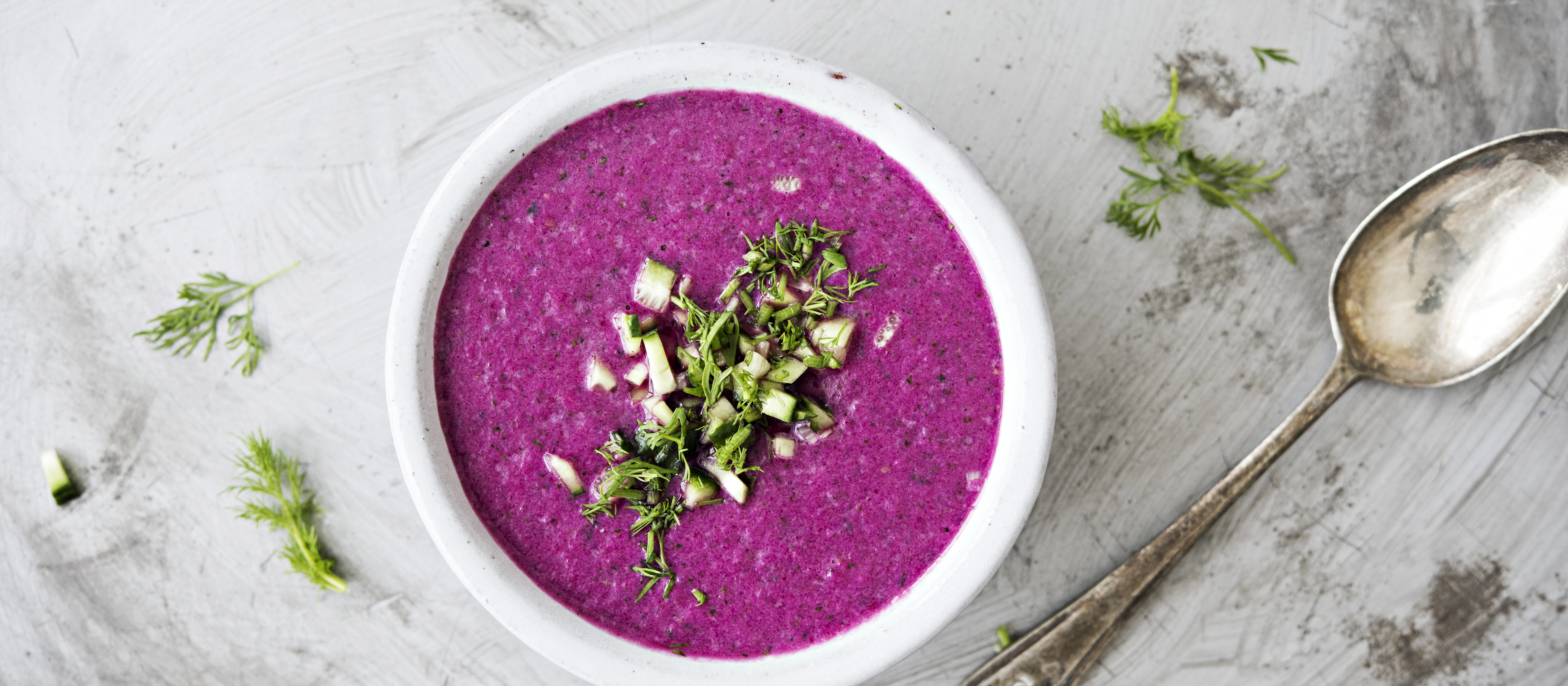 Kylmä punajuurikeitto