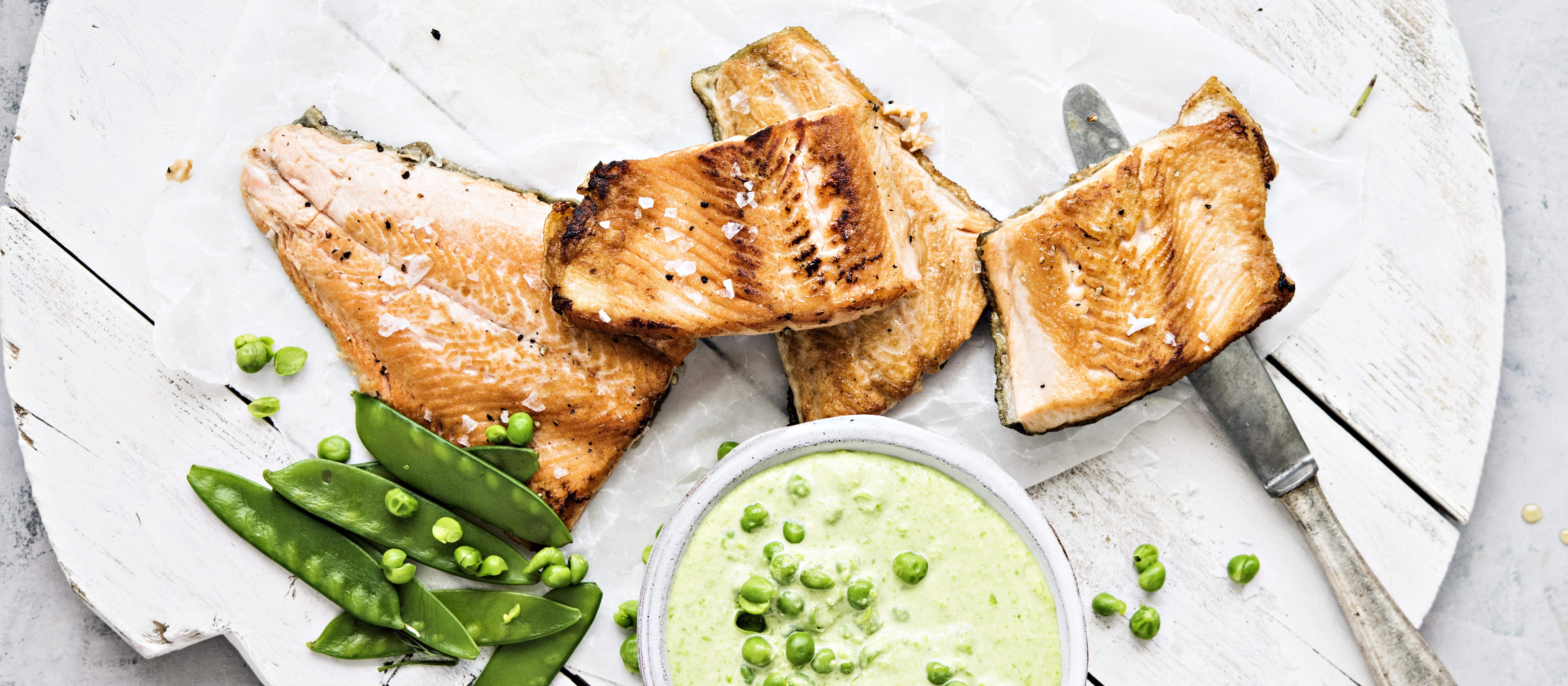 Paistettu nieriä ja herneremouladekastike