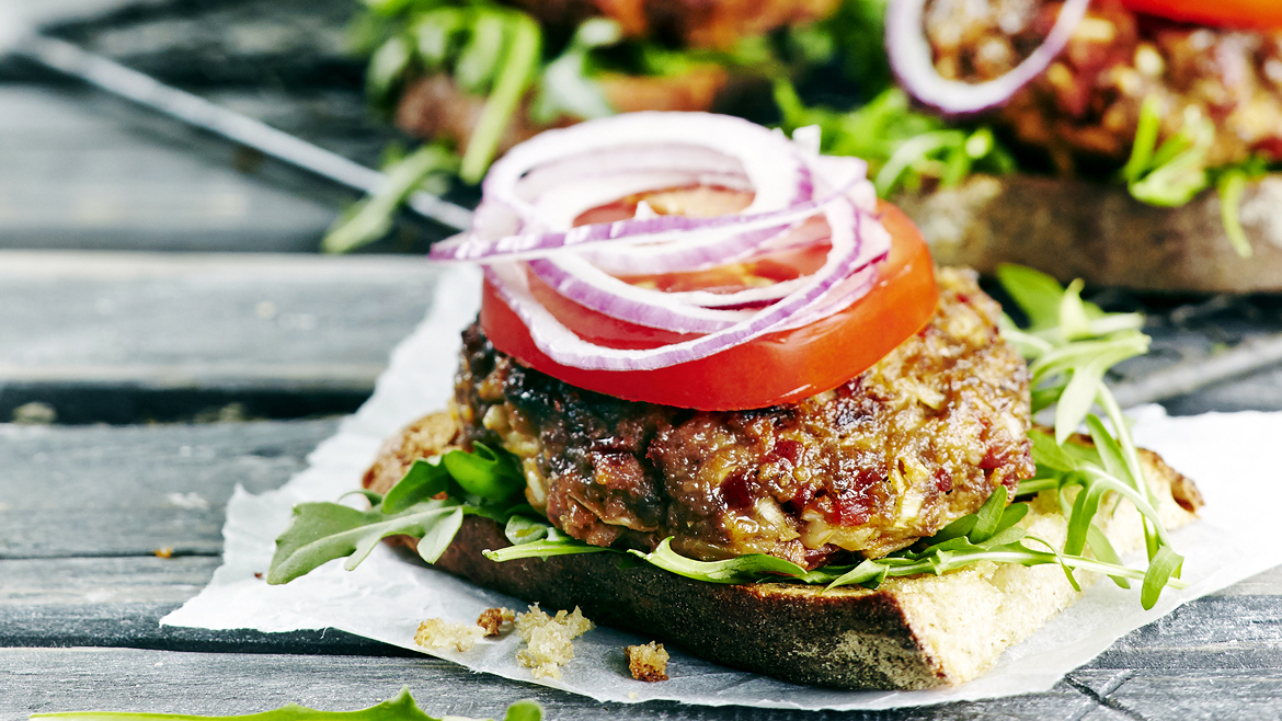 Chorizo-jauhelihaburgerit