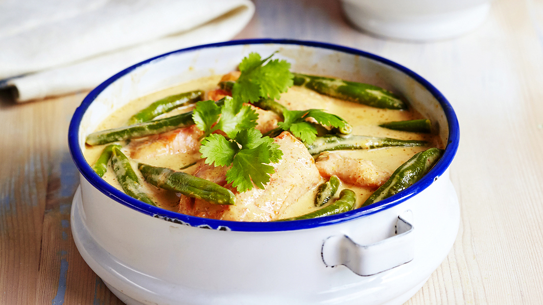 Thaimaalainen korianteri-kookoskala