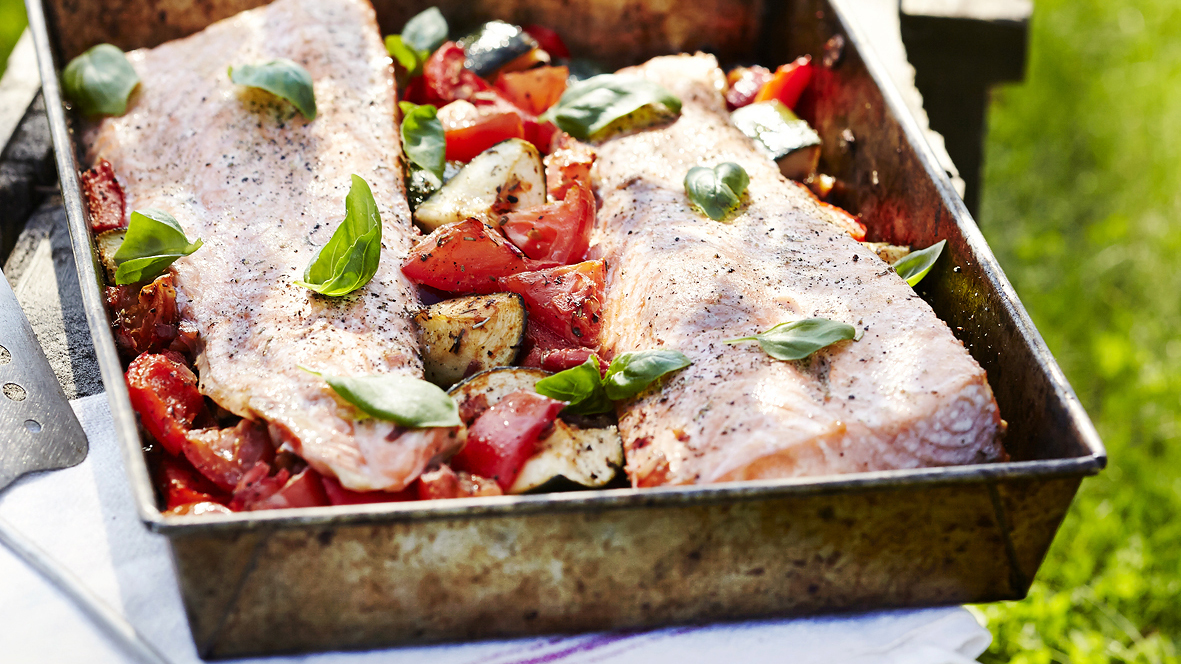 Ratatouille-uunilohi