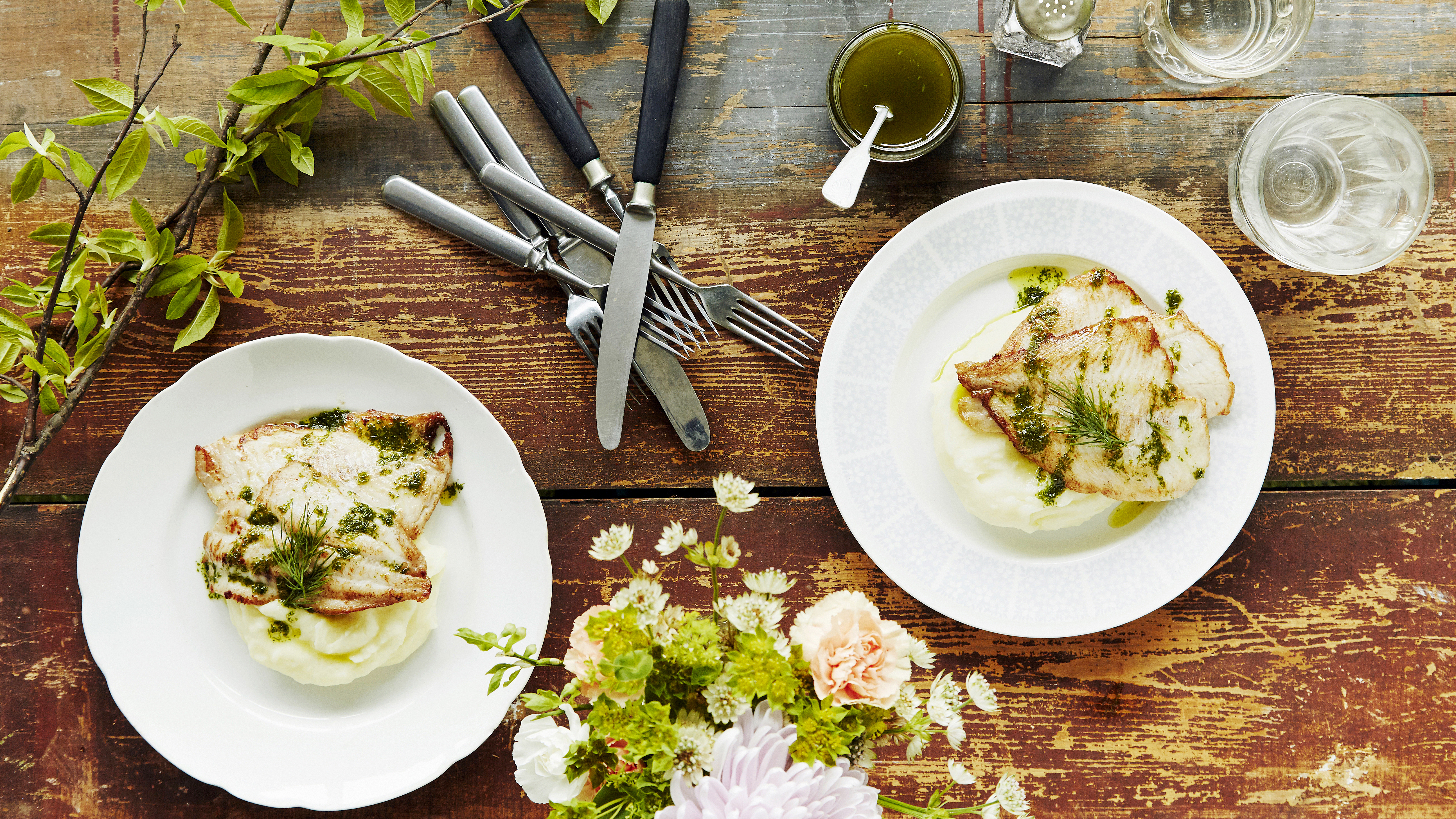 Paistettu kampela ja piparjuuri-perunasose 