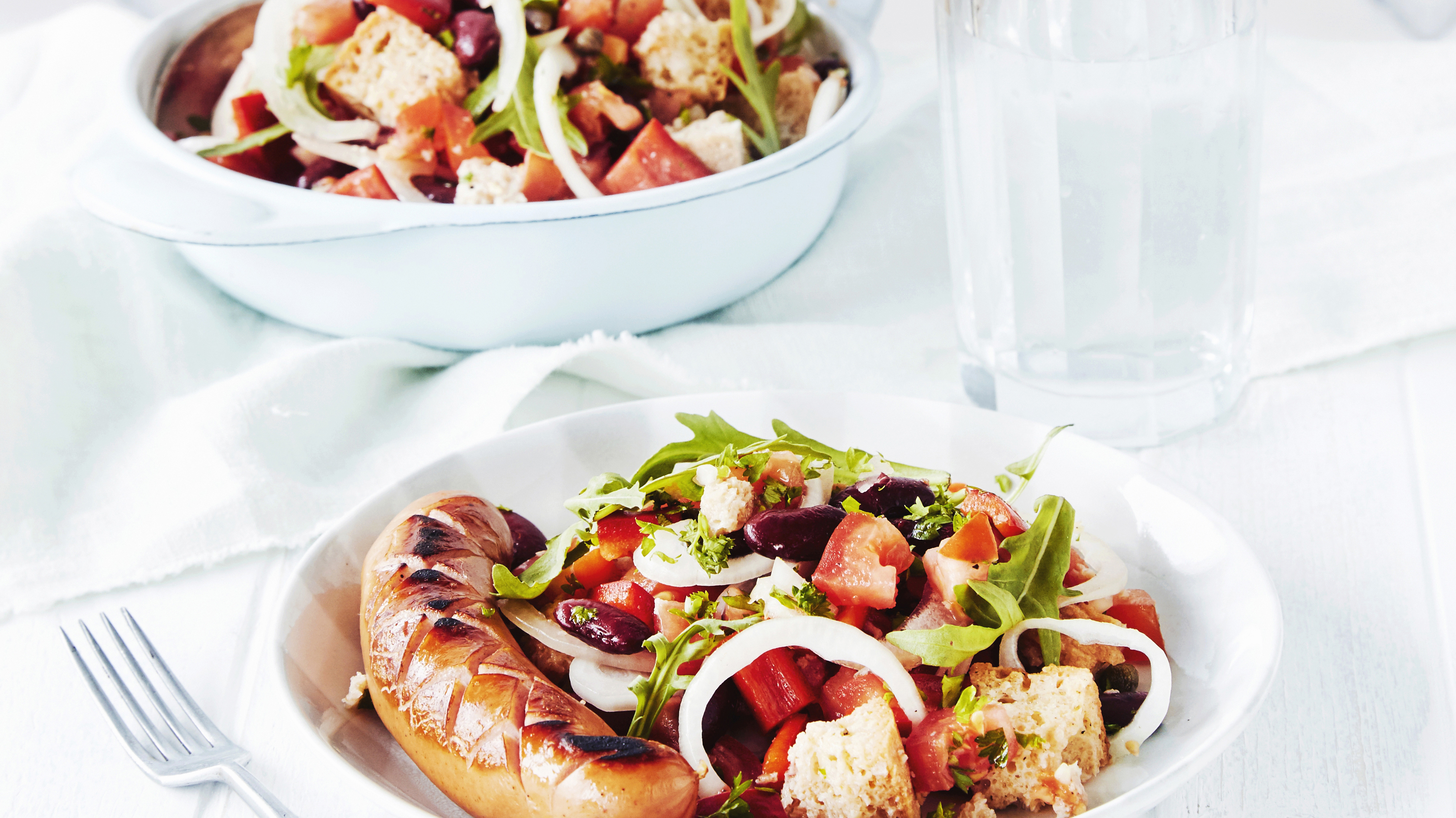 Papu-panzanellasalaatti