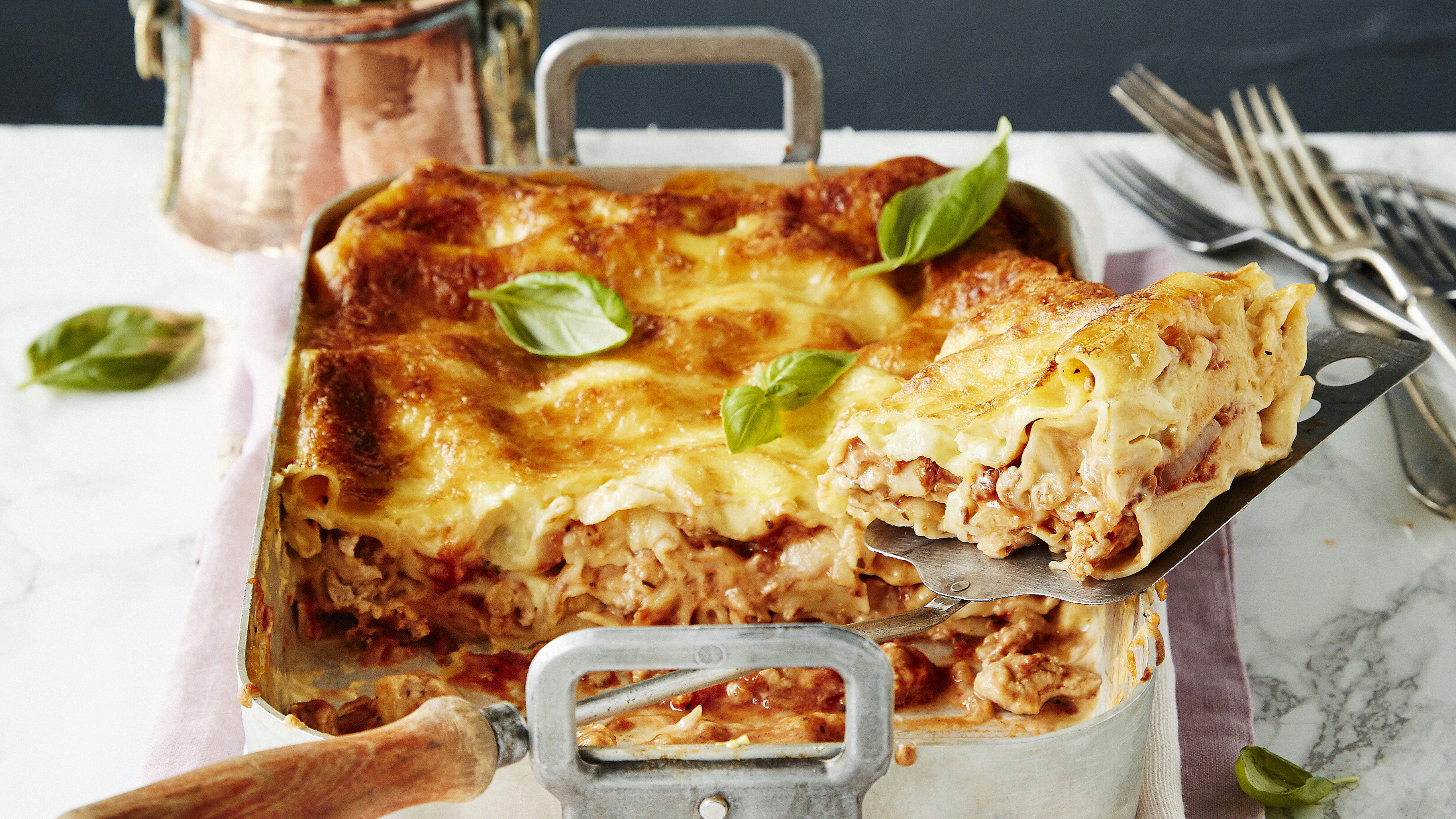 Juustoinen broilerilasagne