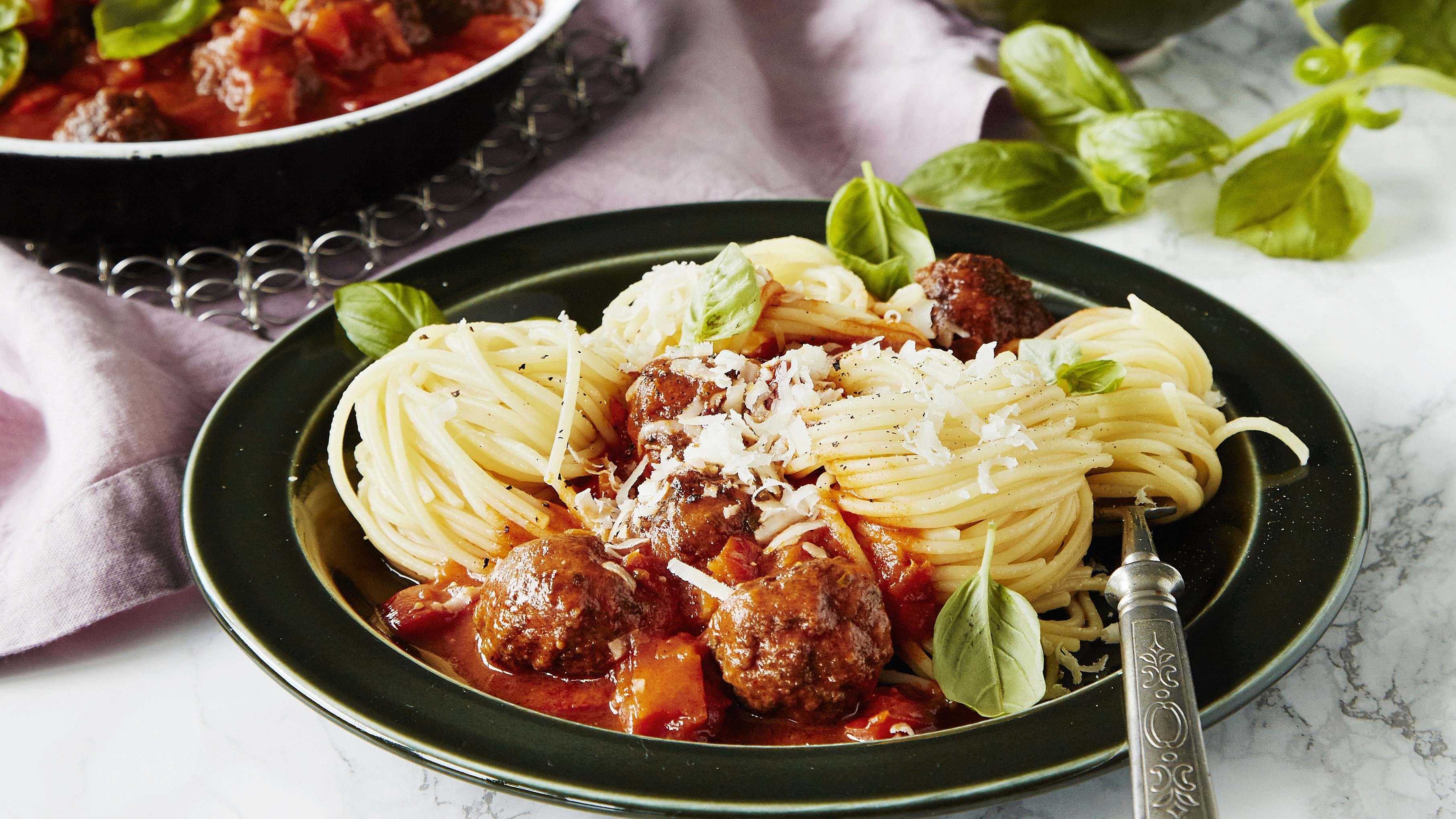 Helppo lihapullapasta