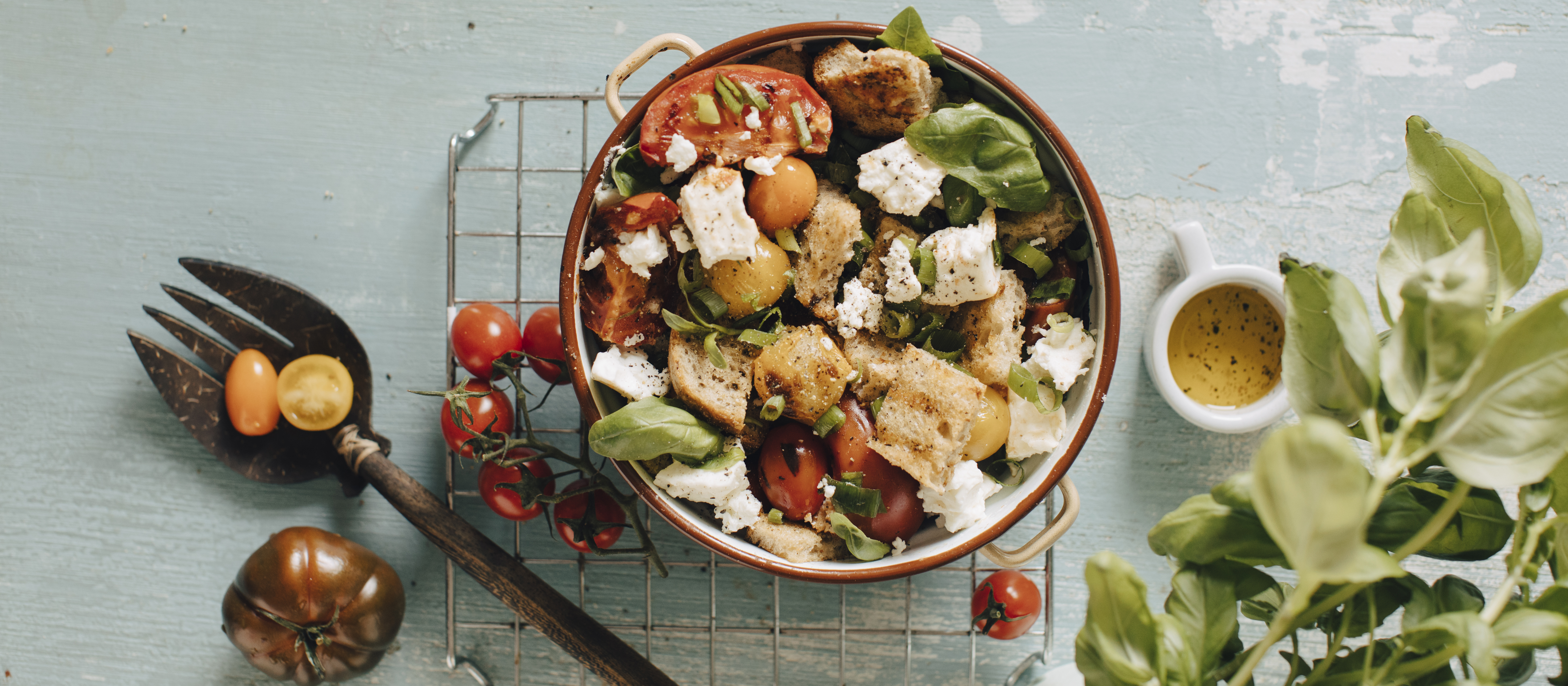 Grillattu feta-panzanella