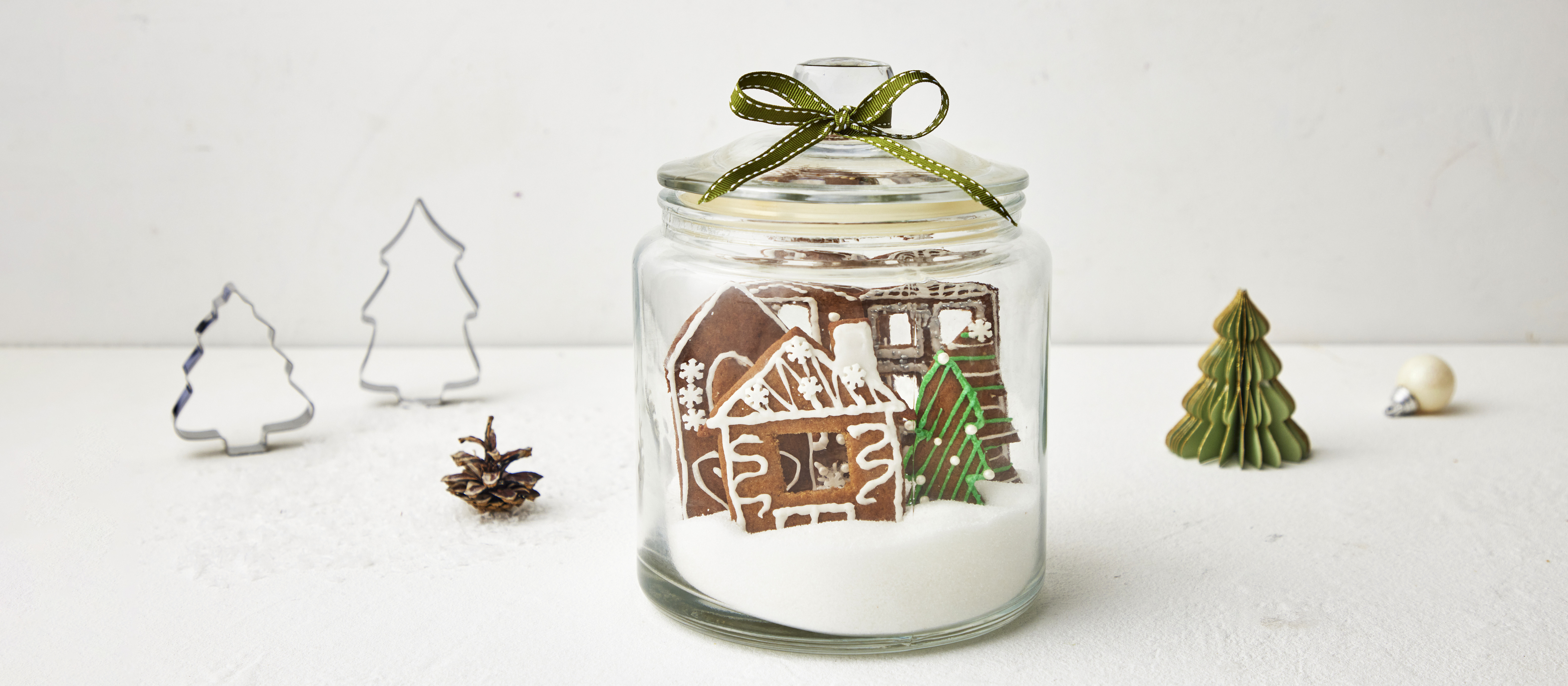 Piparkakkutalo purkissa