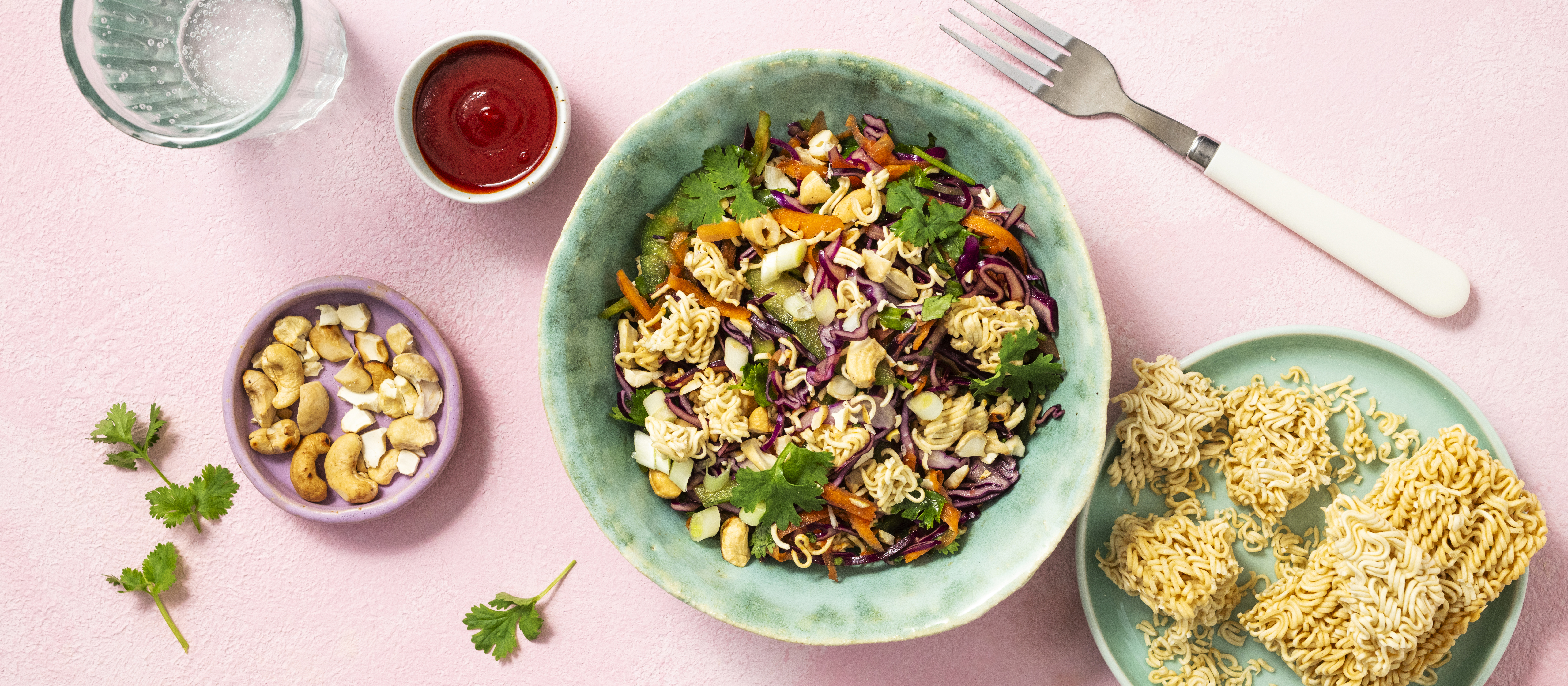 Rapea nuudelisalaatti