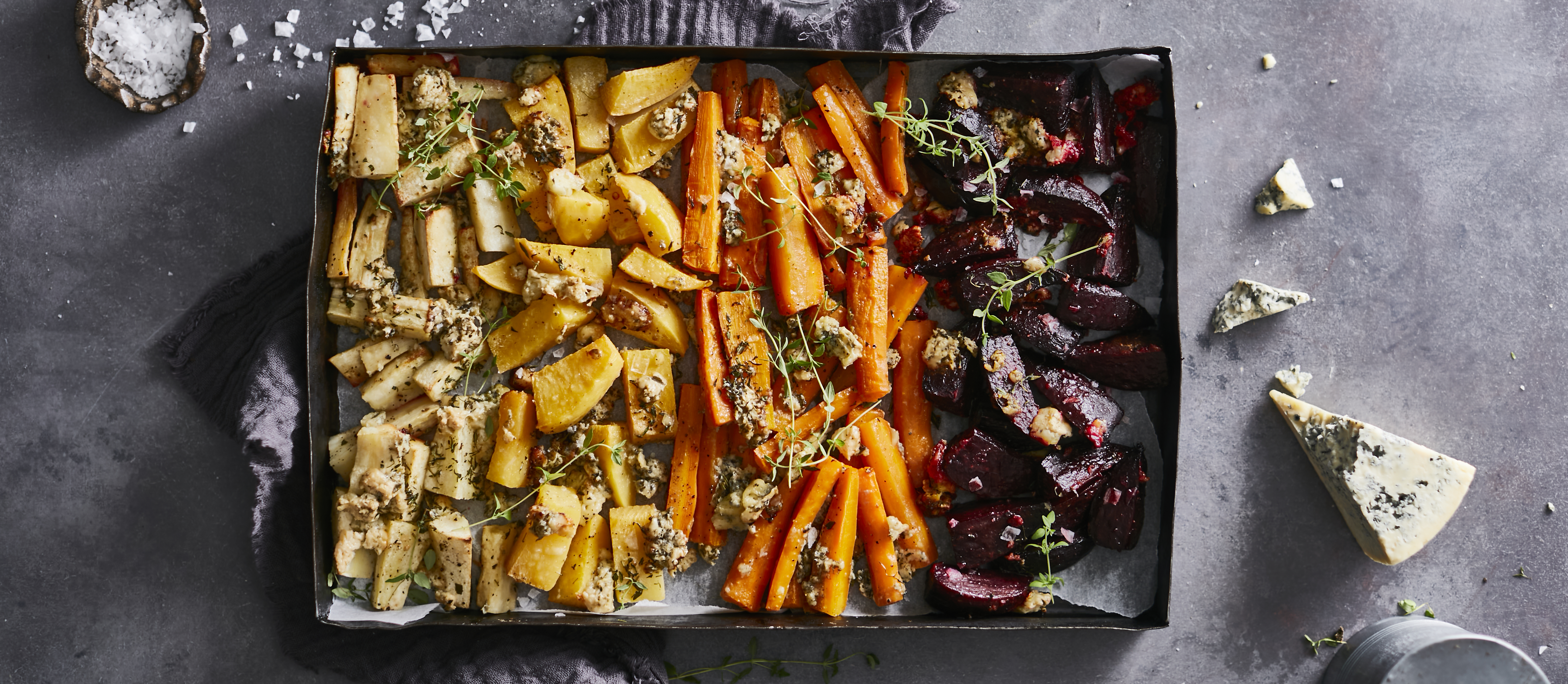 Sinihomejuustouunijuurekset