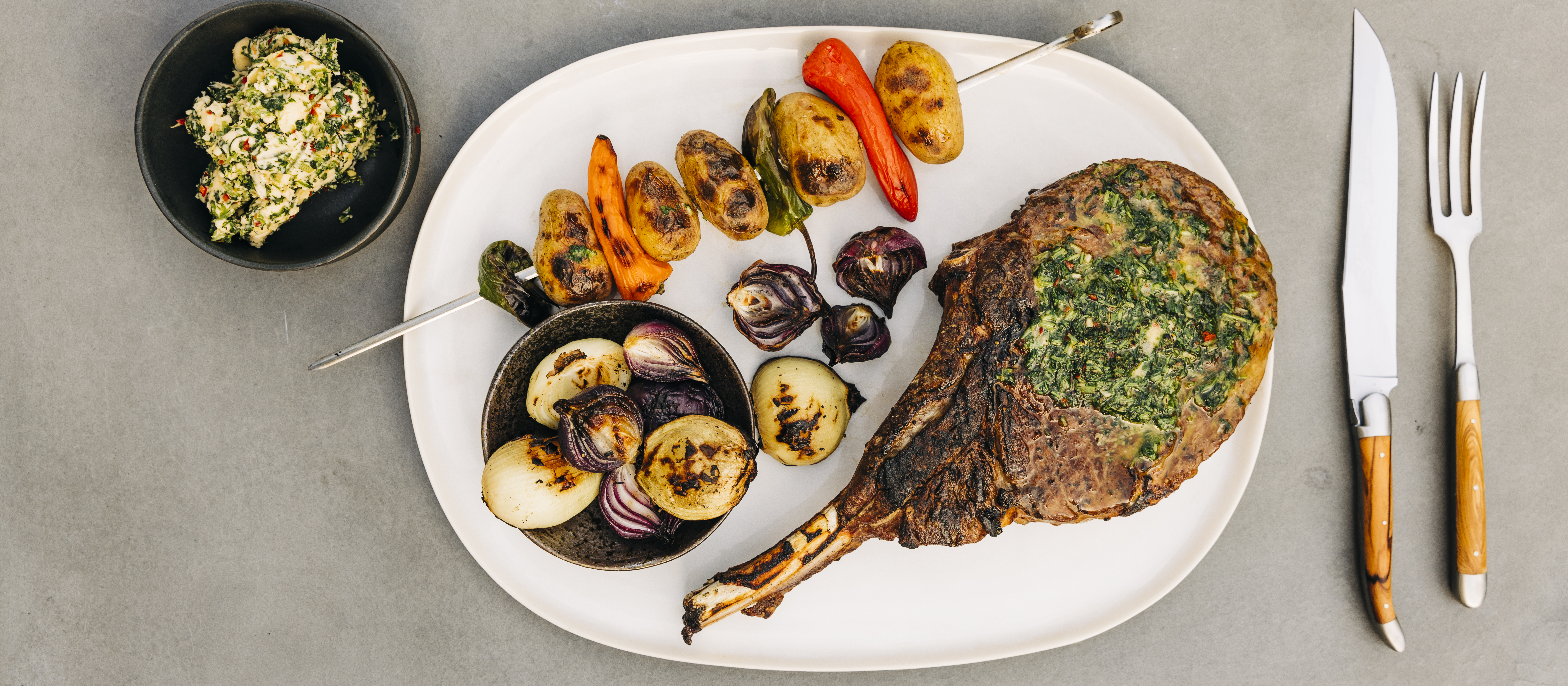 Tomahawk ja chimichurrimaustevoi