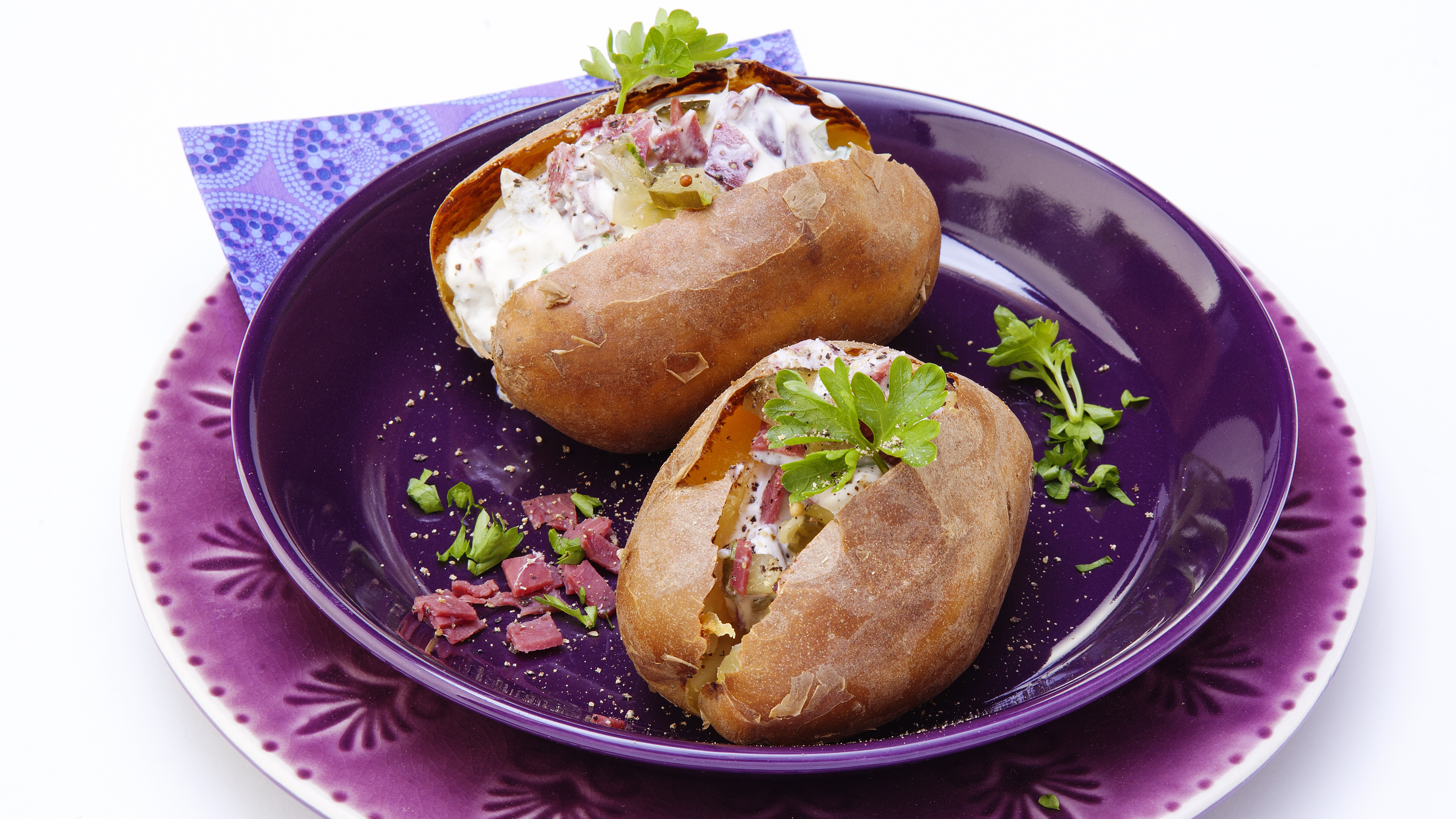 Uuniperunat porotäytteellä