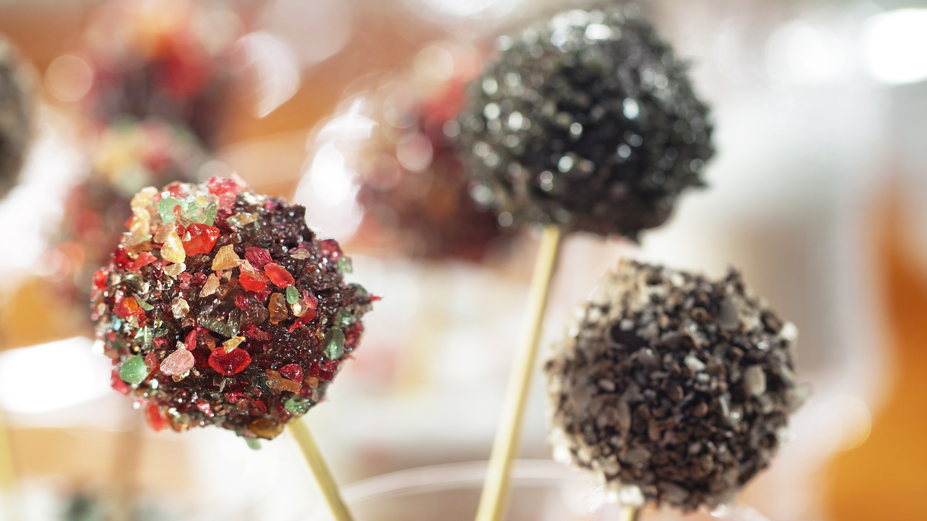 Cake pops eli kakkutikkarit