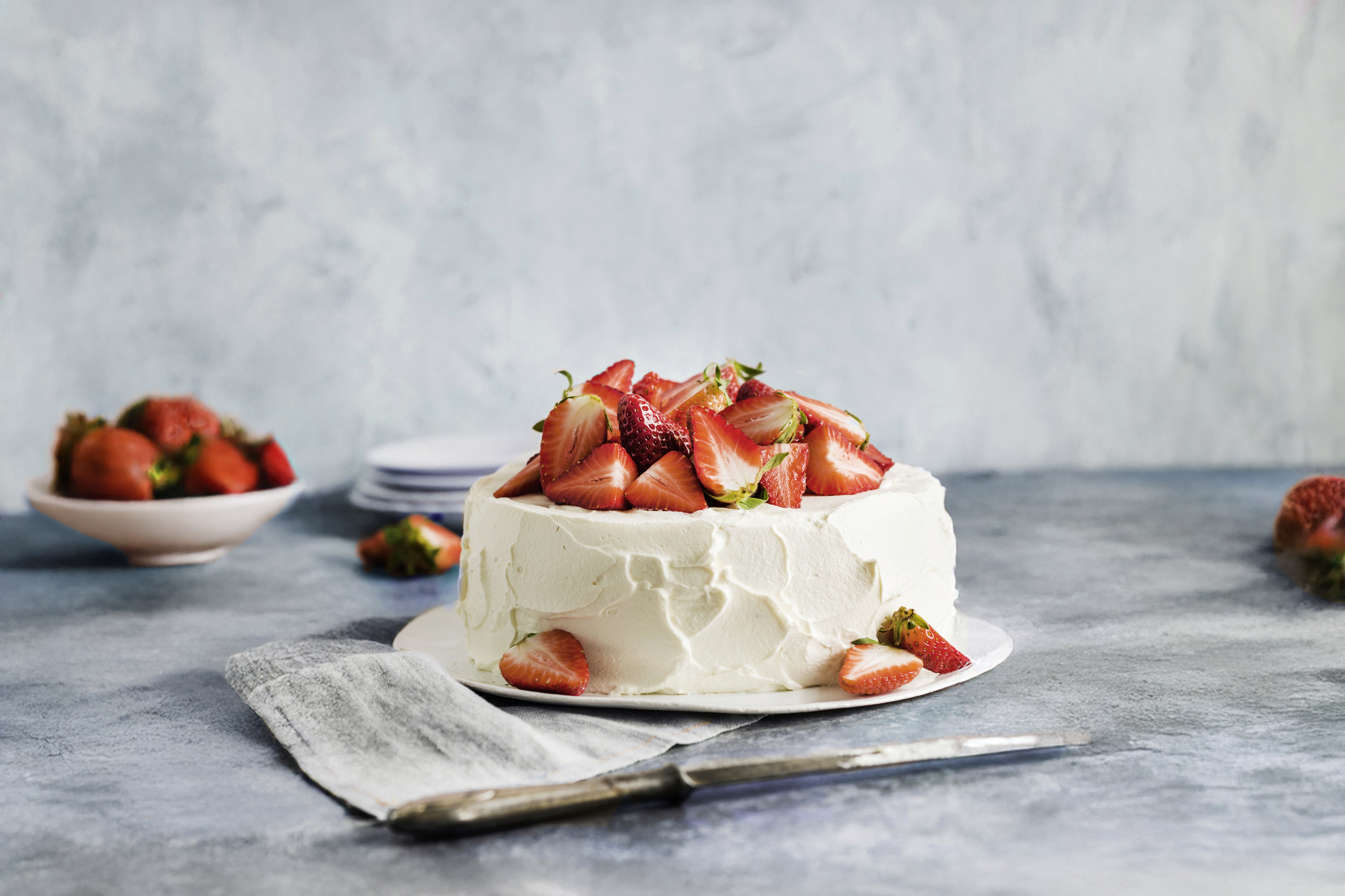 Gluteeniton mansikkakakku