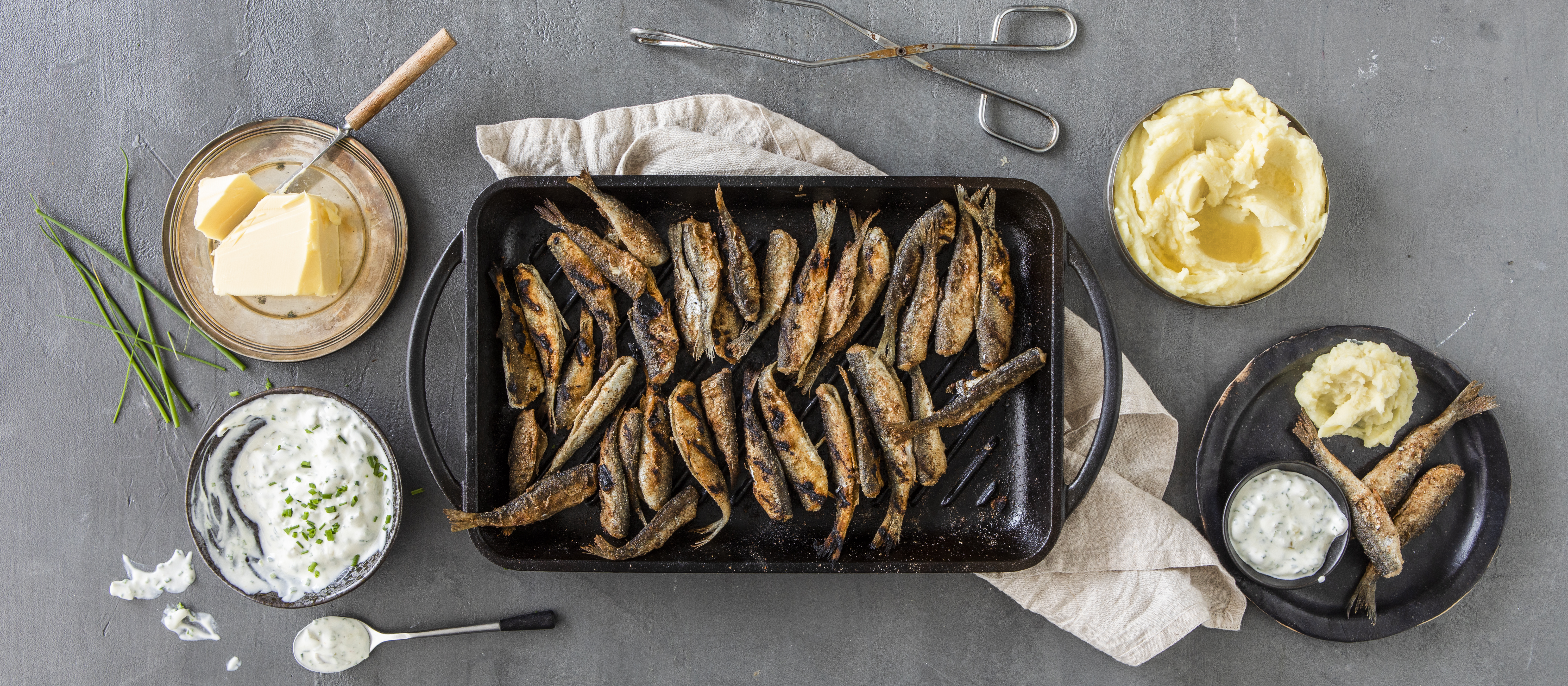 Grillatut muikut ja kermaviilikastike