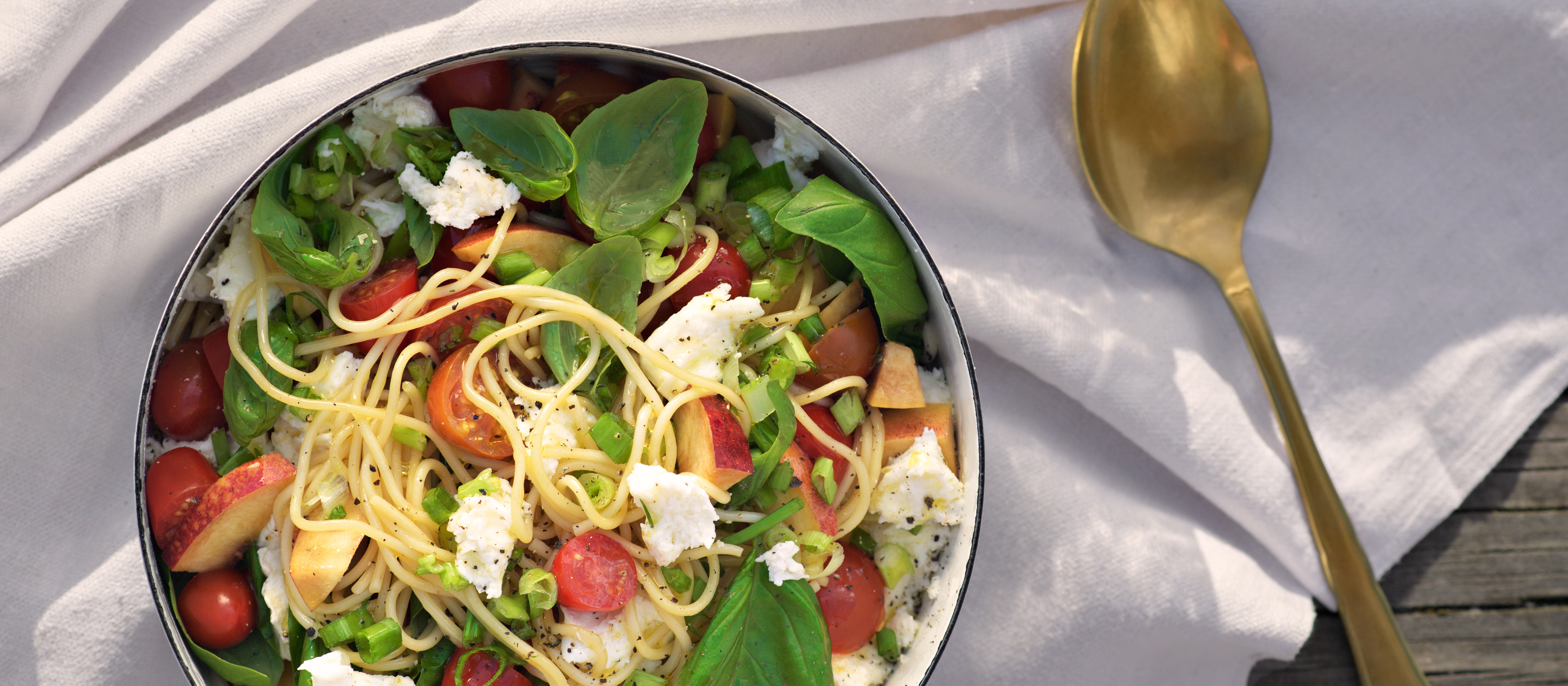 Hedelmäinen kesäpasta